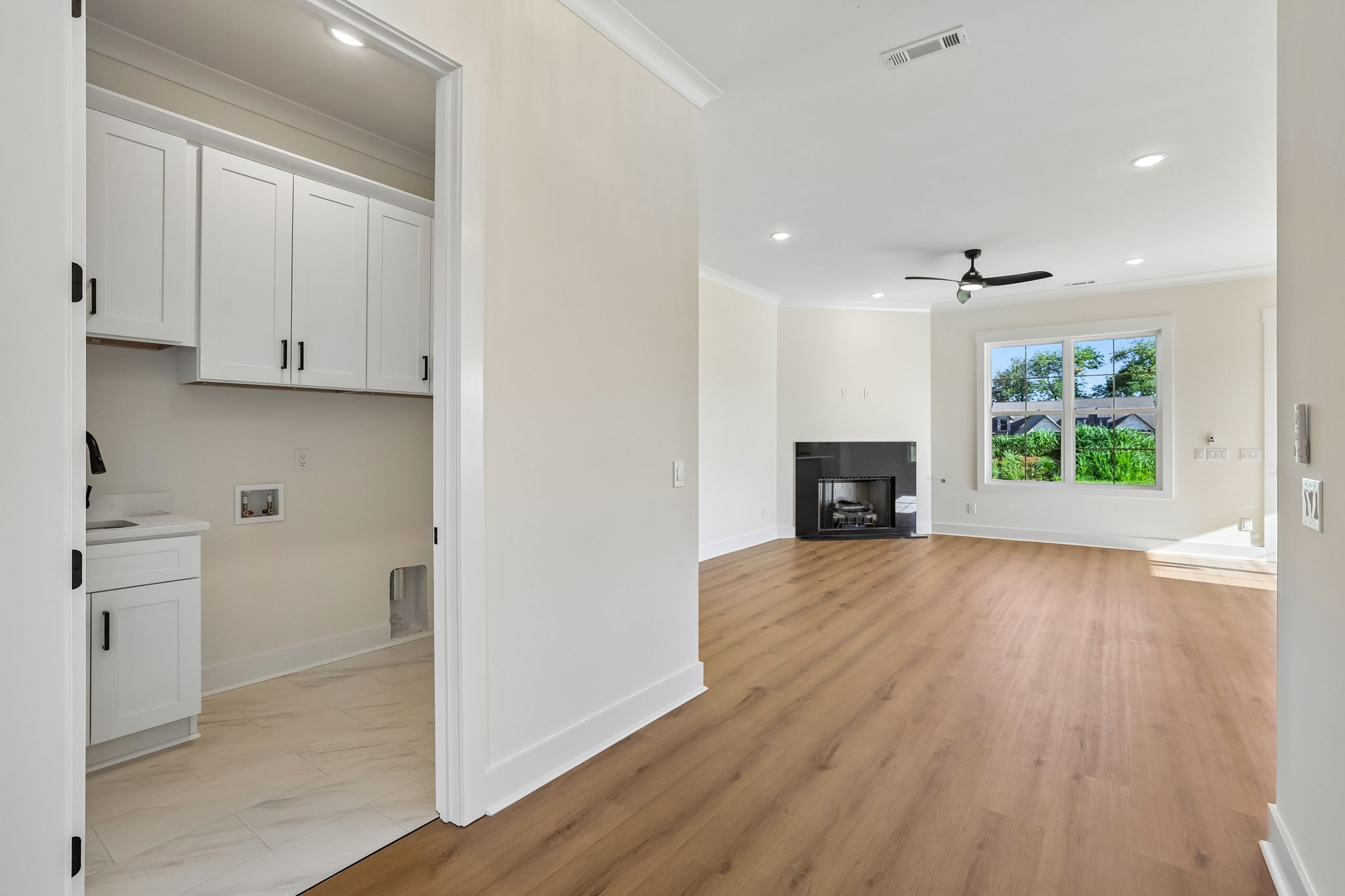 123 Lookout Dr