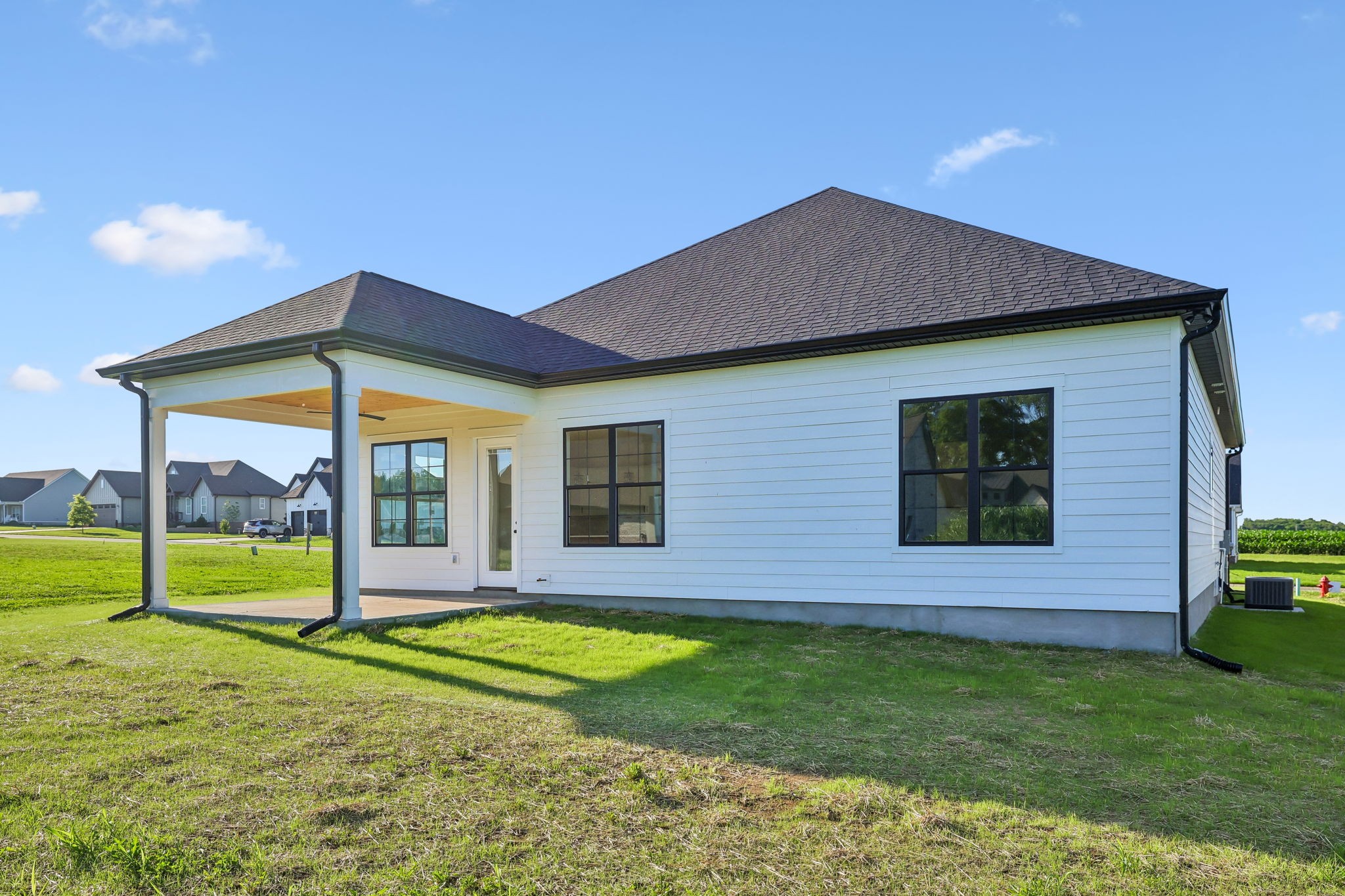123 Lookout Dr