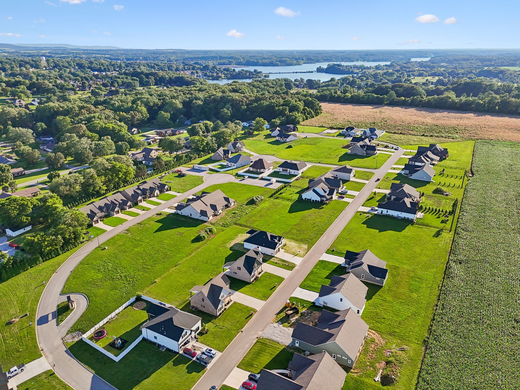 123 Lookout Dr