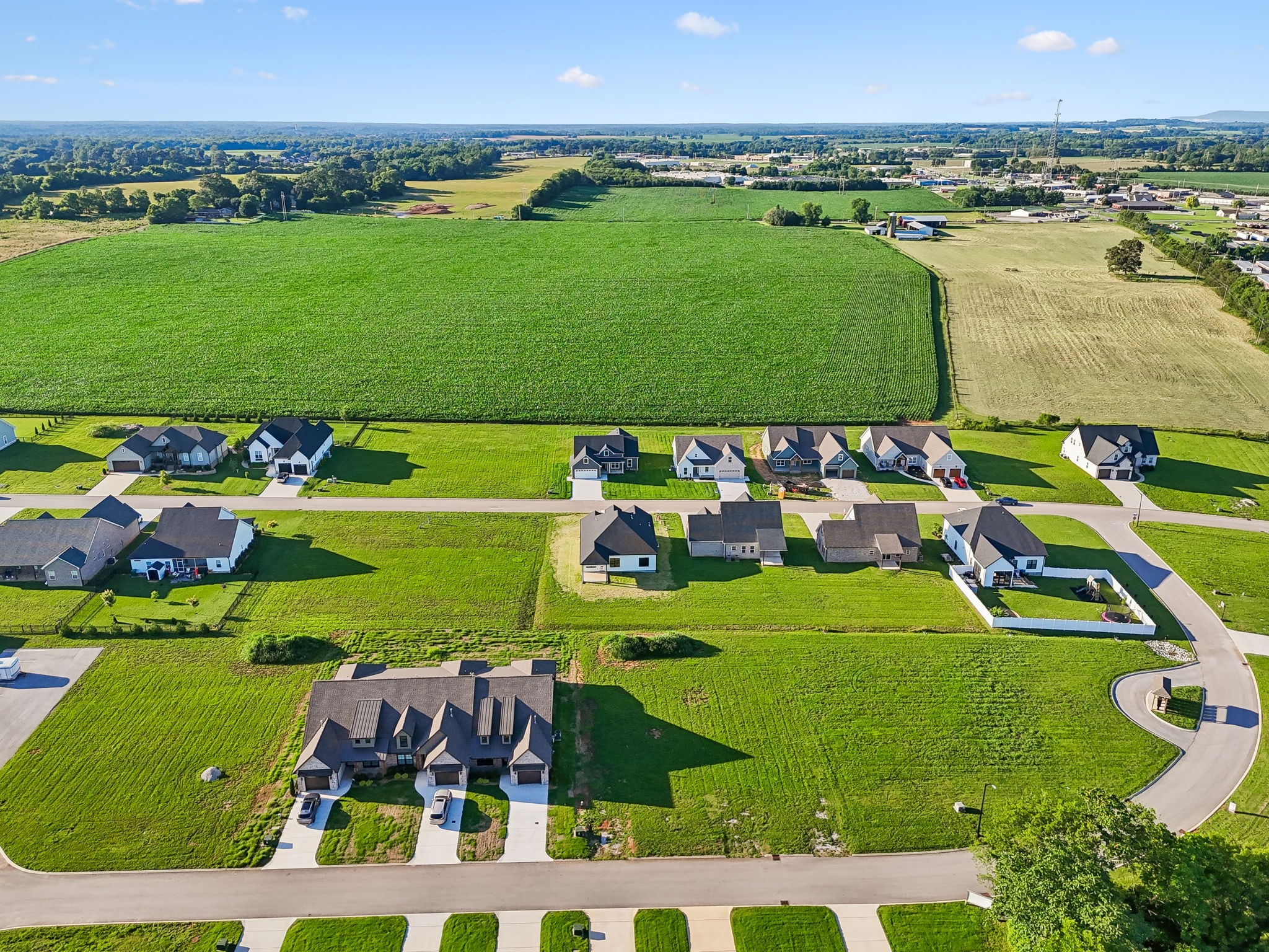 123 Lookout Dr