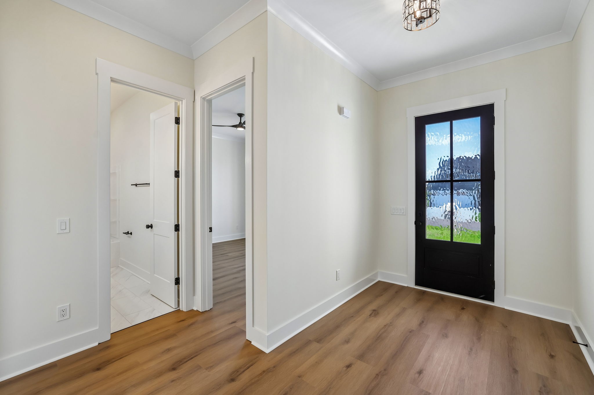 123 Lookout Dr