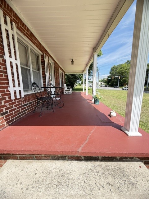 603 N Main St