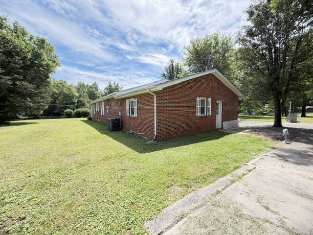 603 N Main St