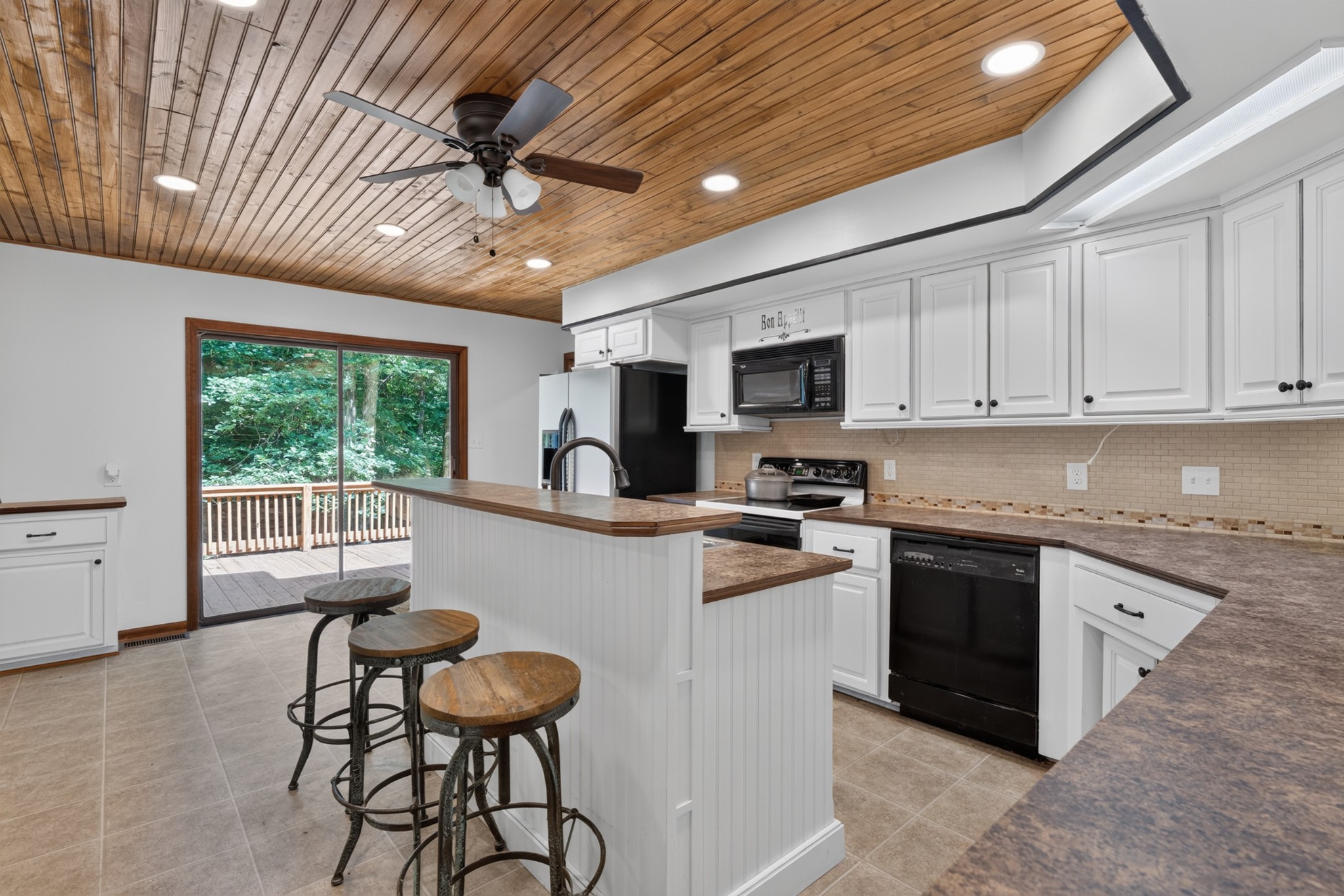 466 Willow Oak Dr