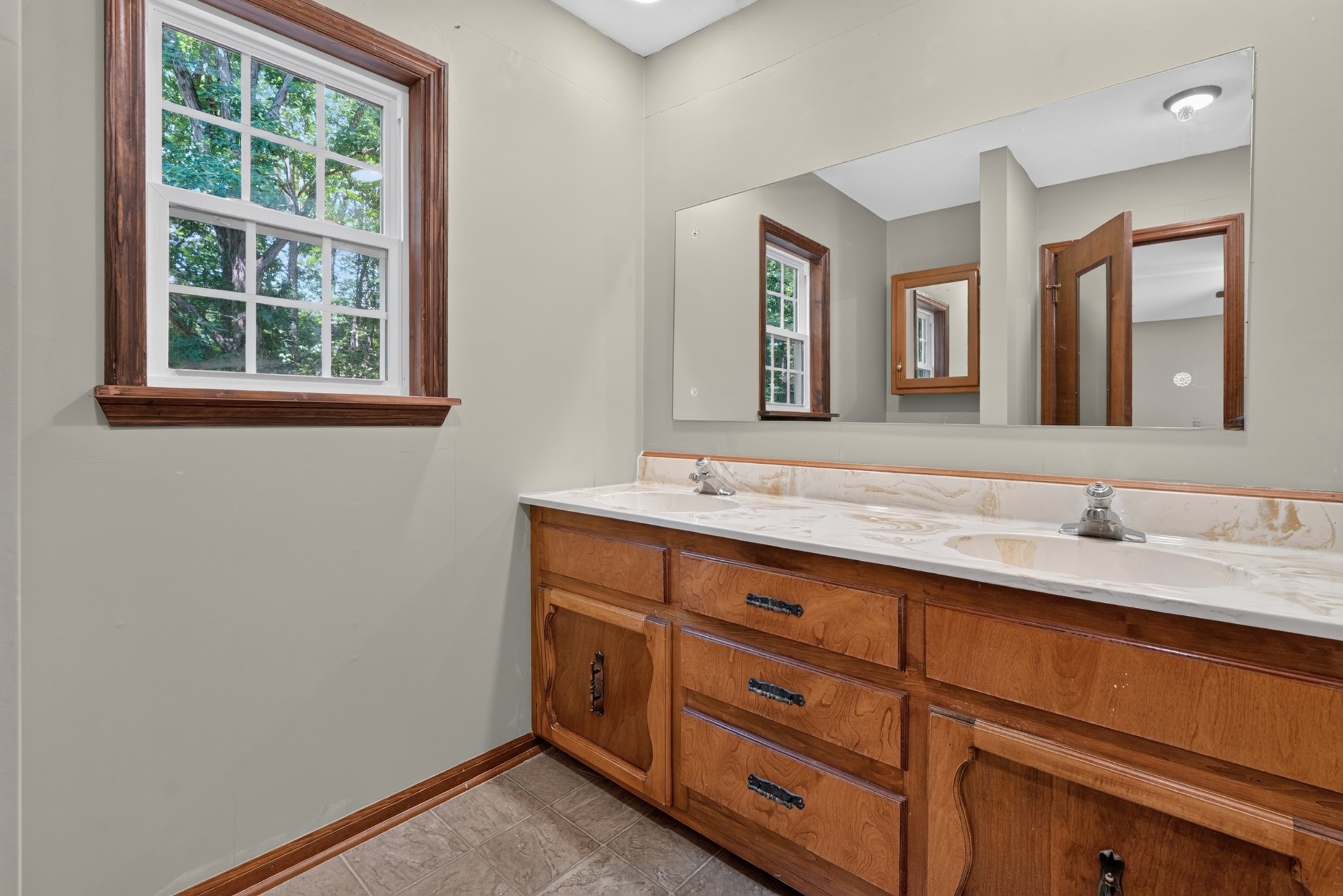466 Willow Oak Dr