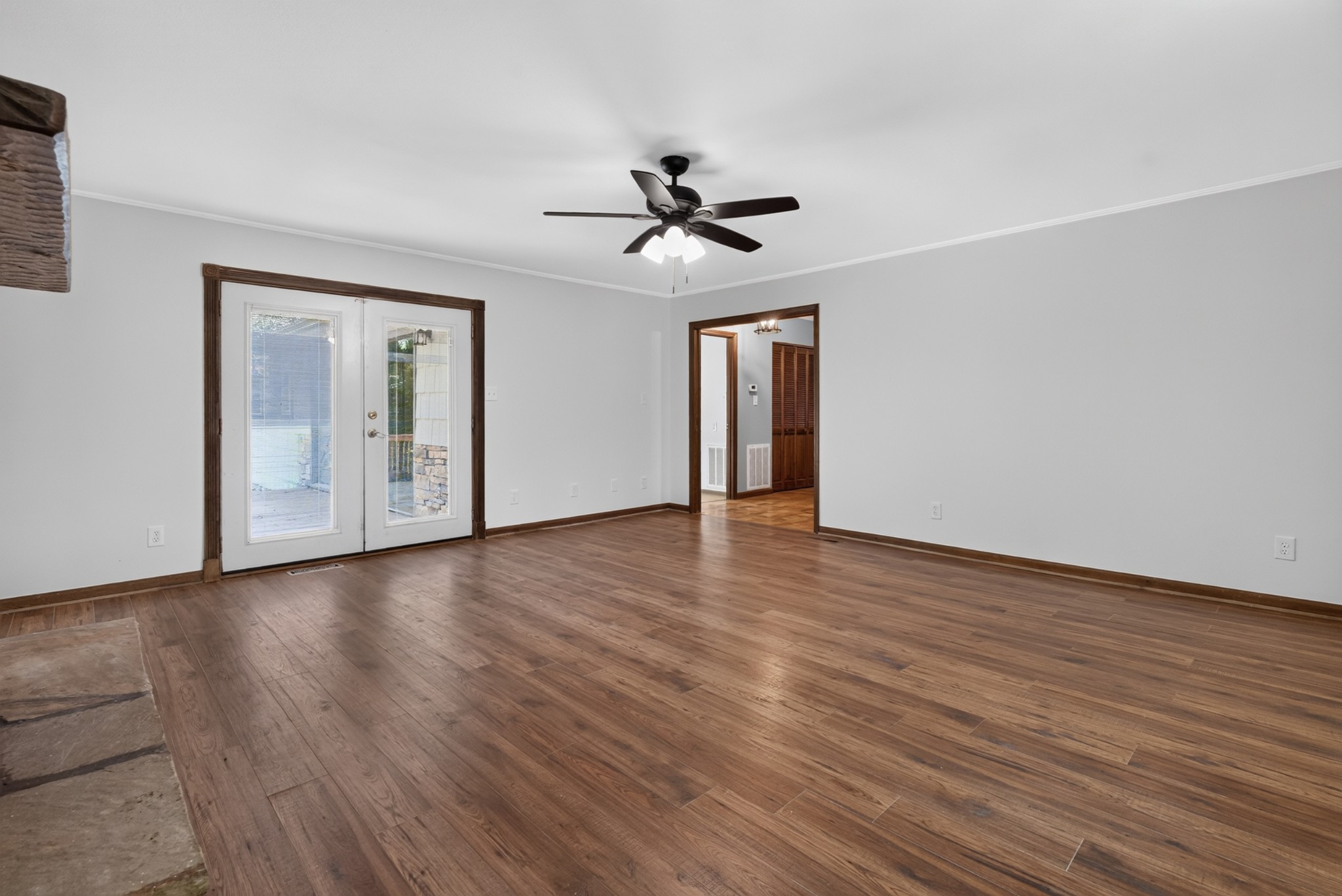 466 Willow Oak Dr