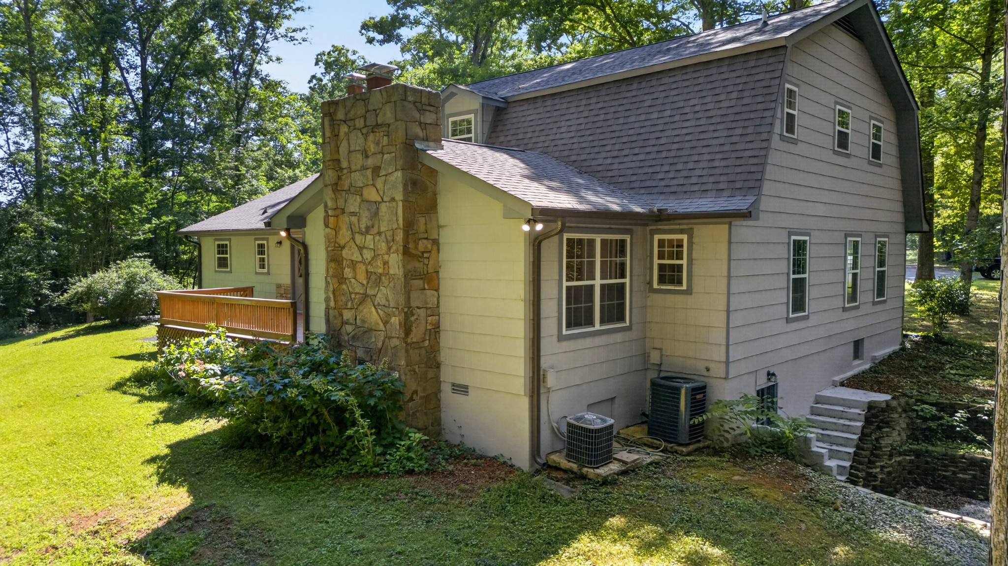 466 Willow Oak Dr