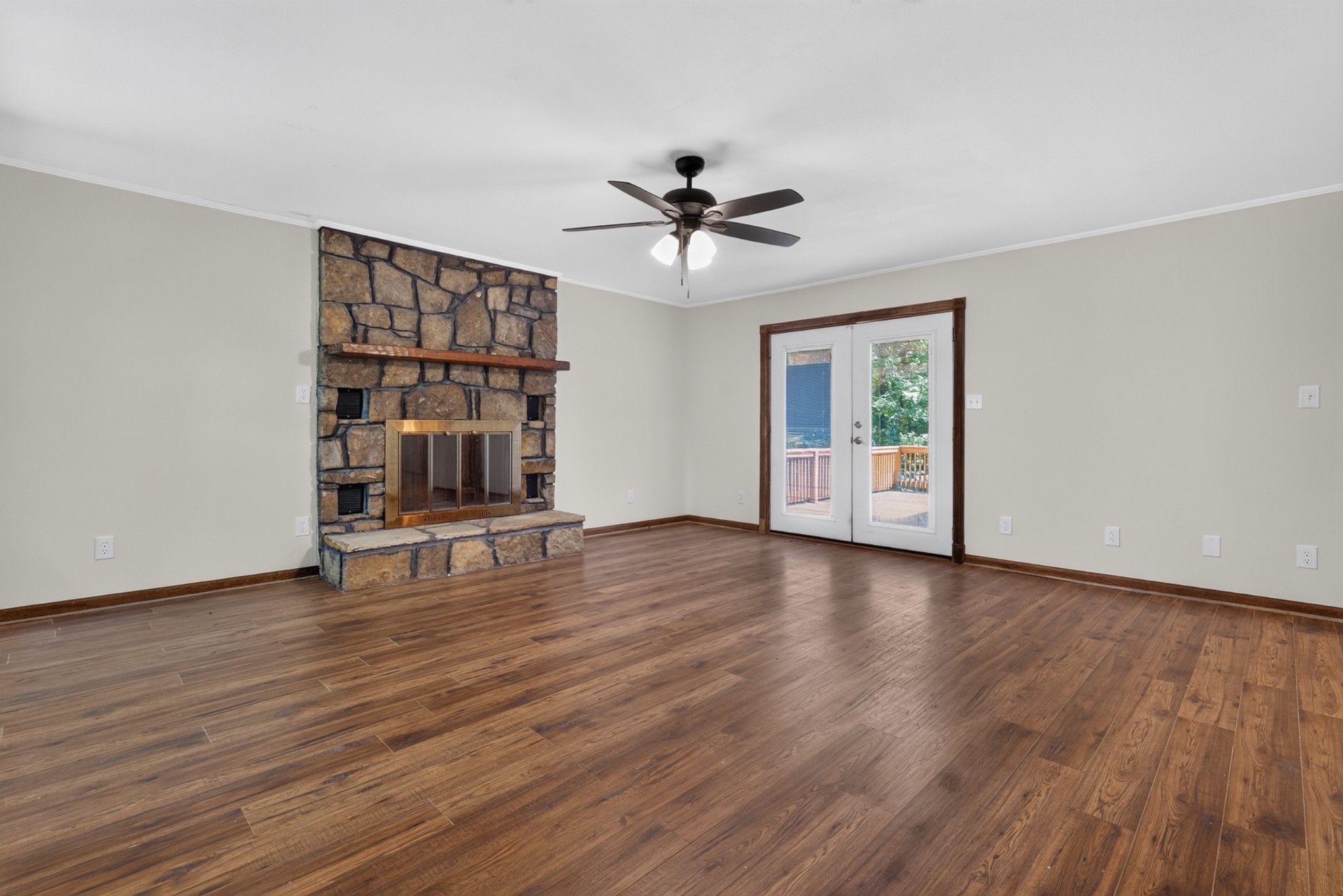 466 Willow Oak Dr