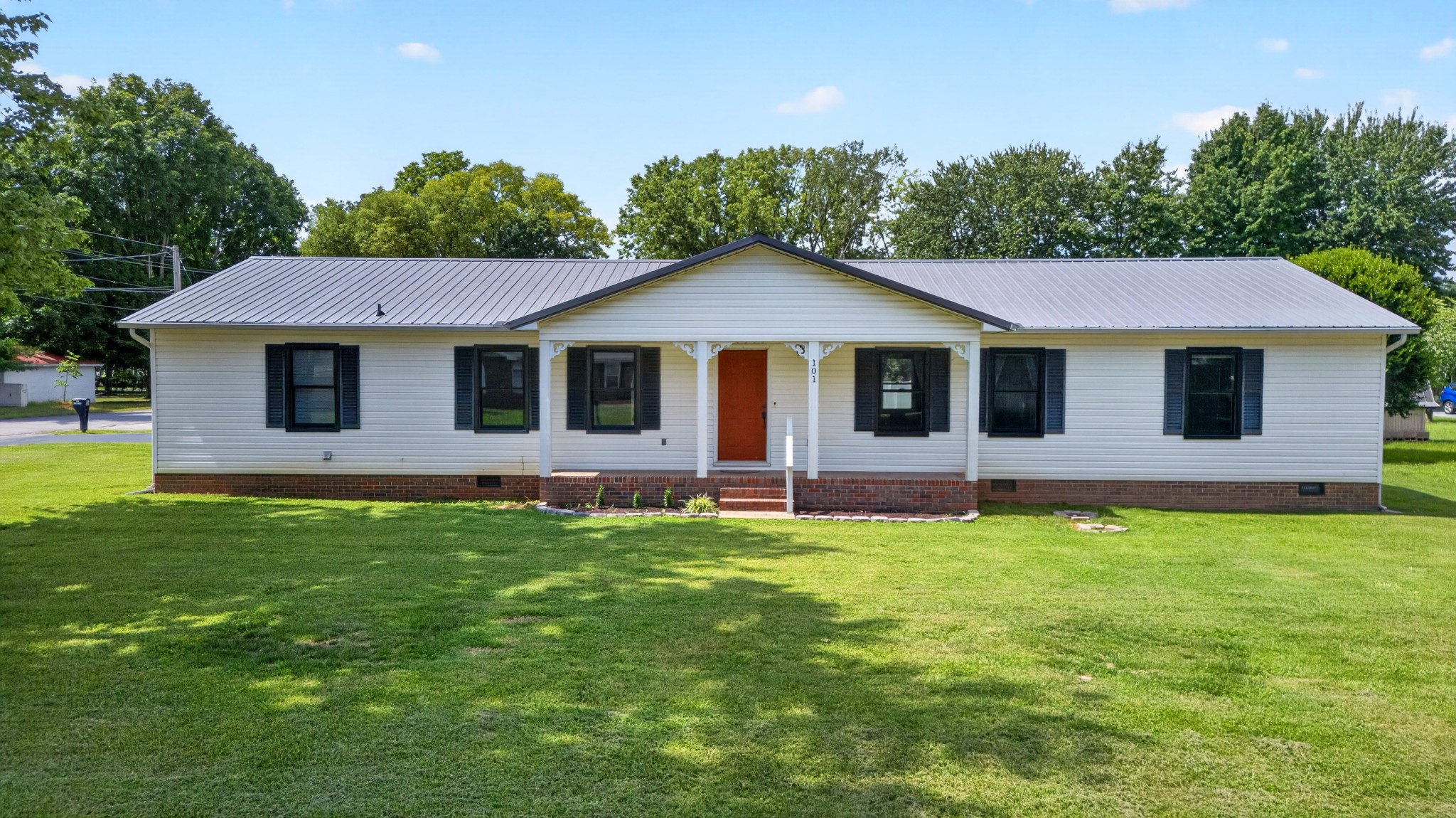 101 Lisa Cir