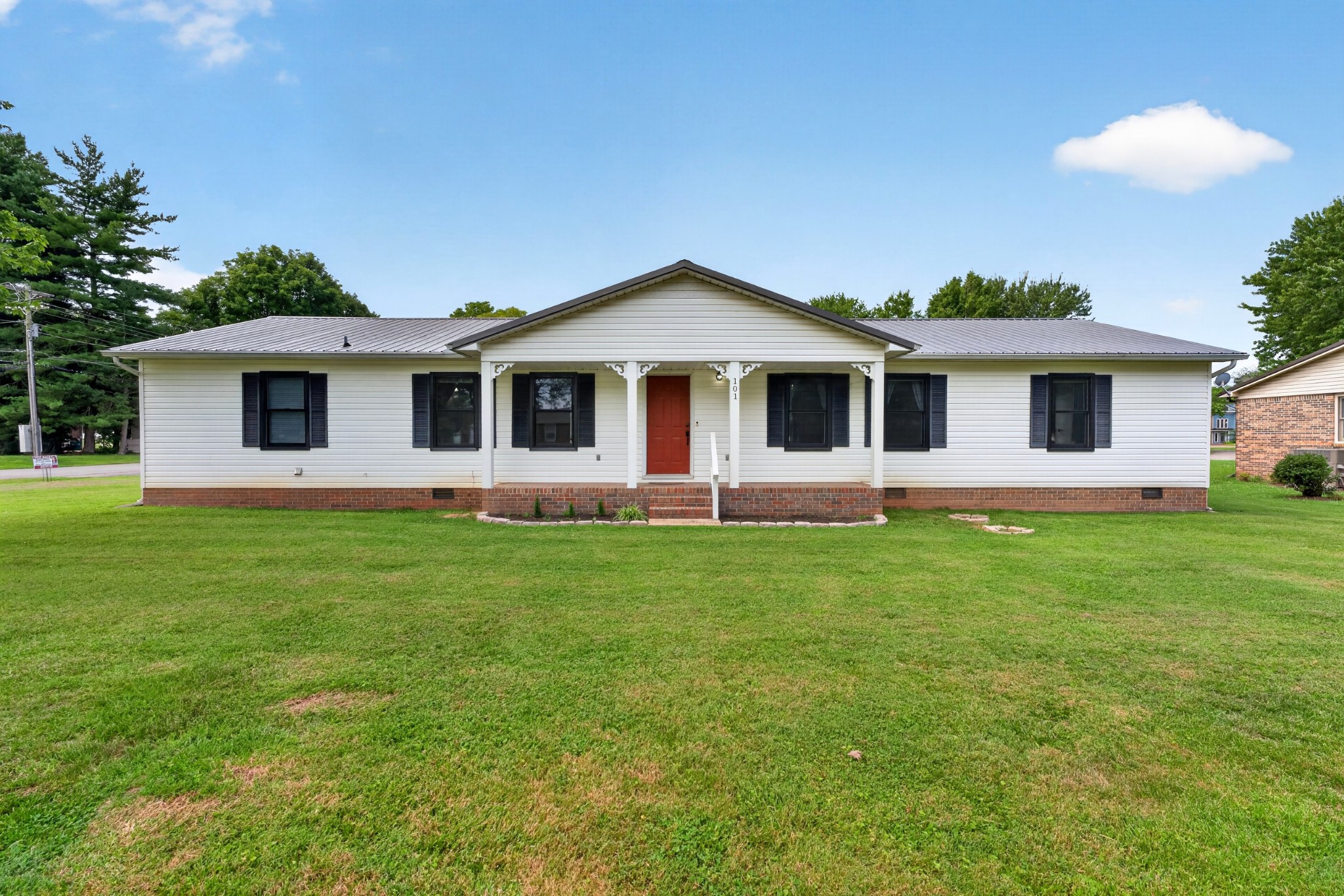 101 Lisa Cir