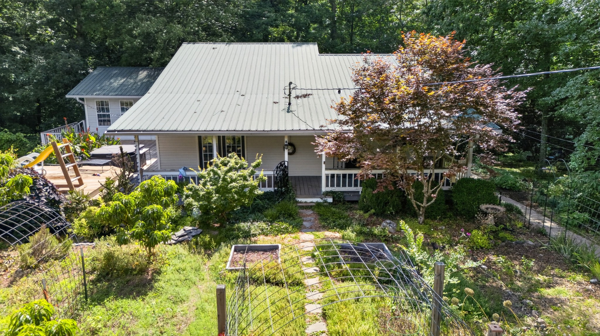 129 Meredith Ln