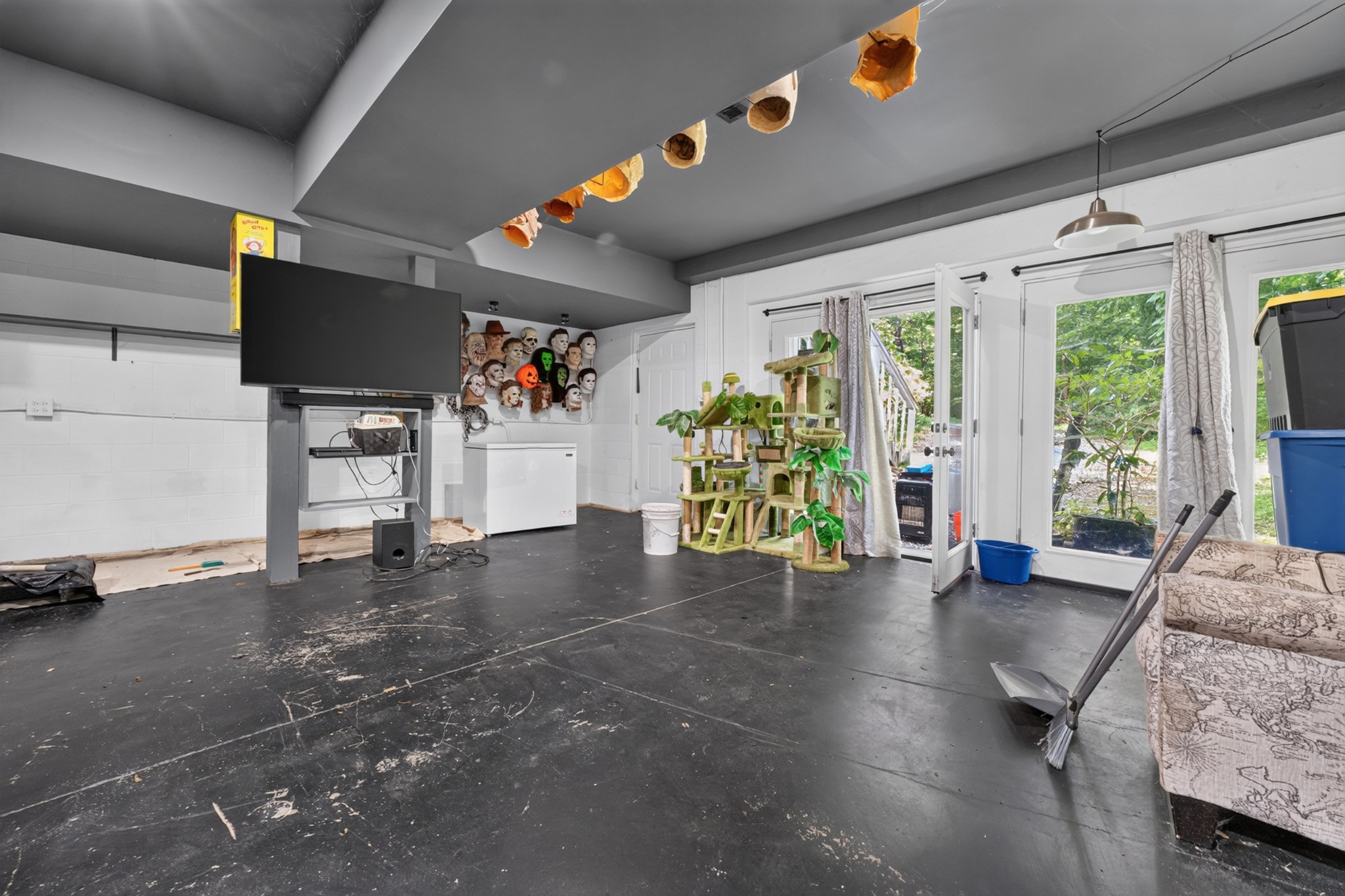 129 Meredith Ln