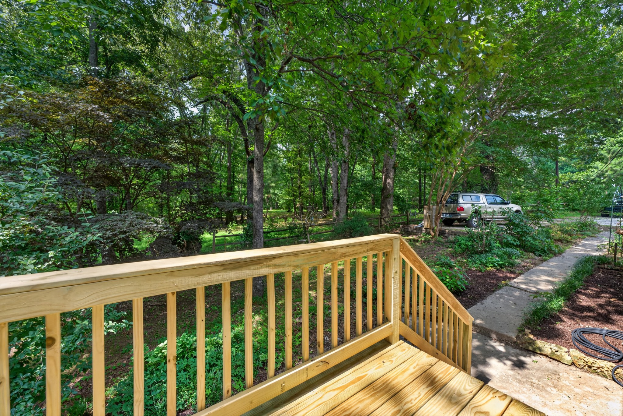 129 Meredith Ln