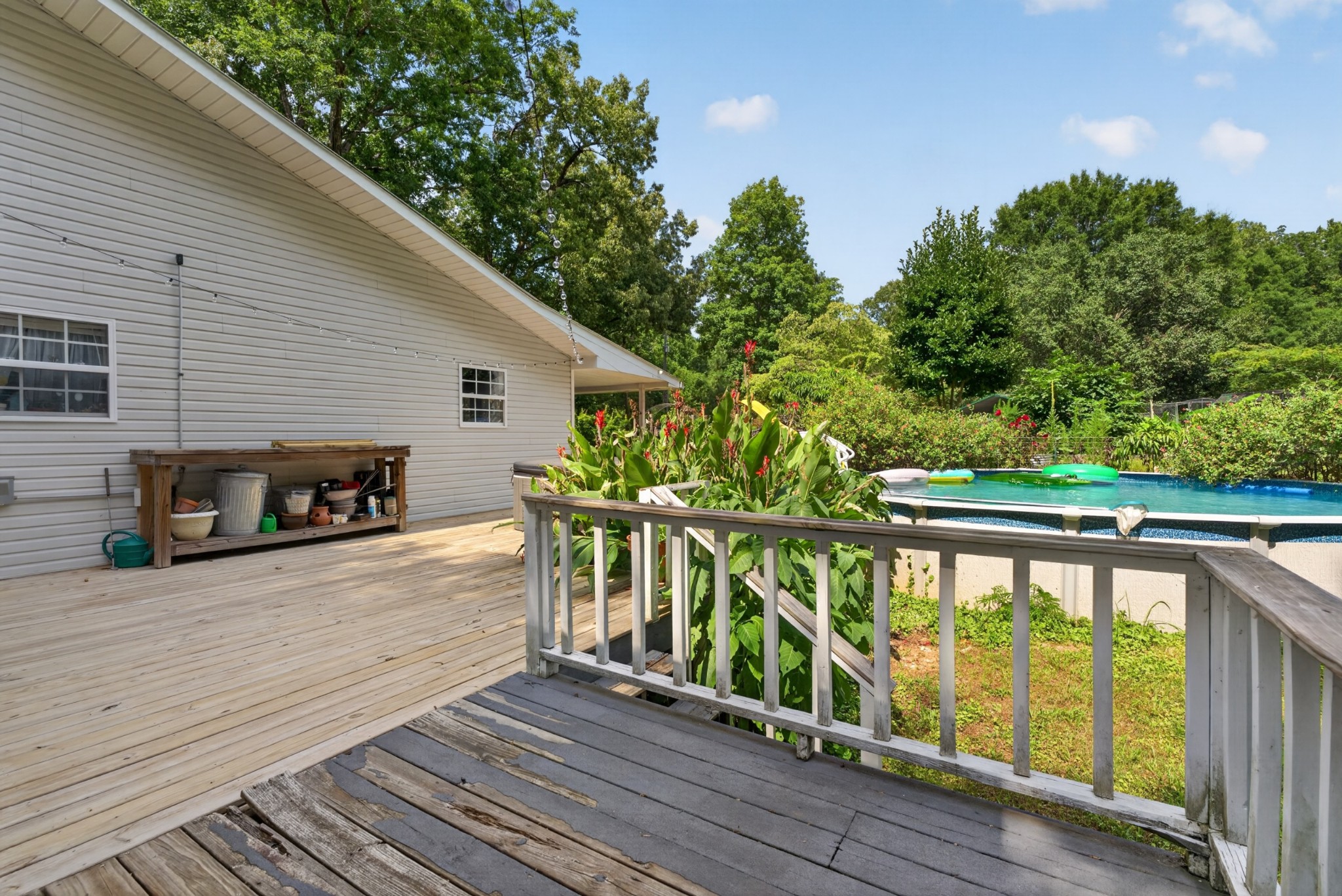 129 Meredith Ln