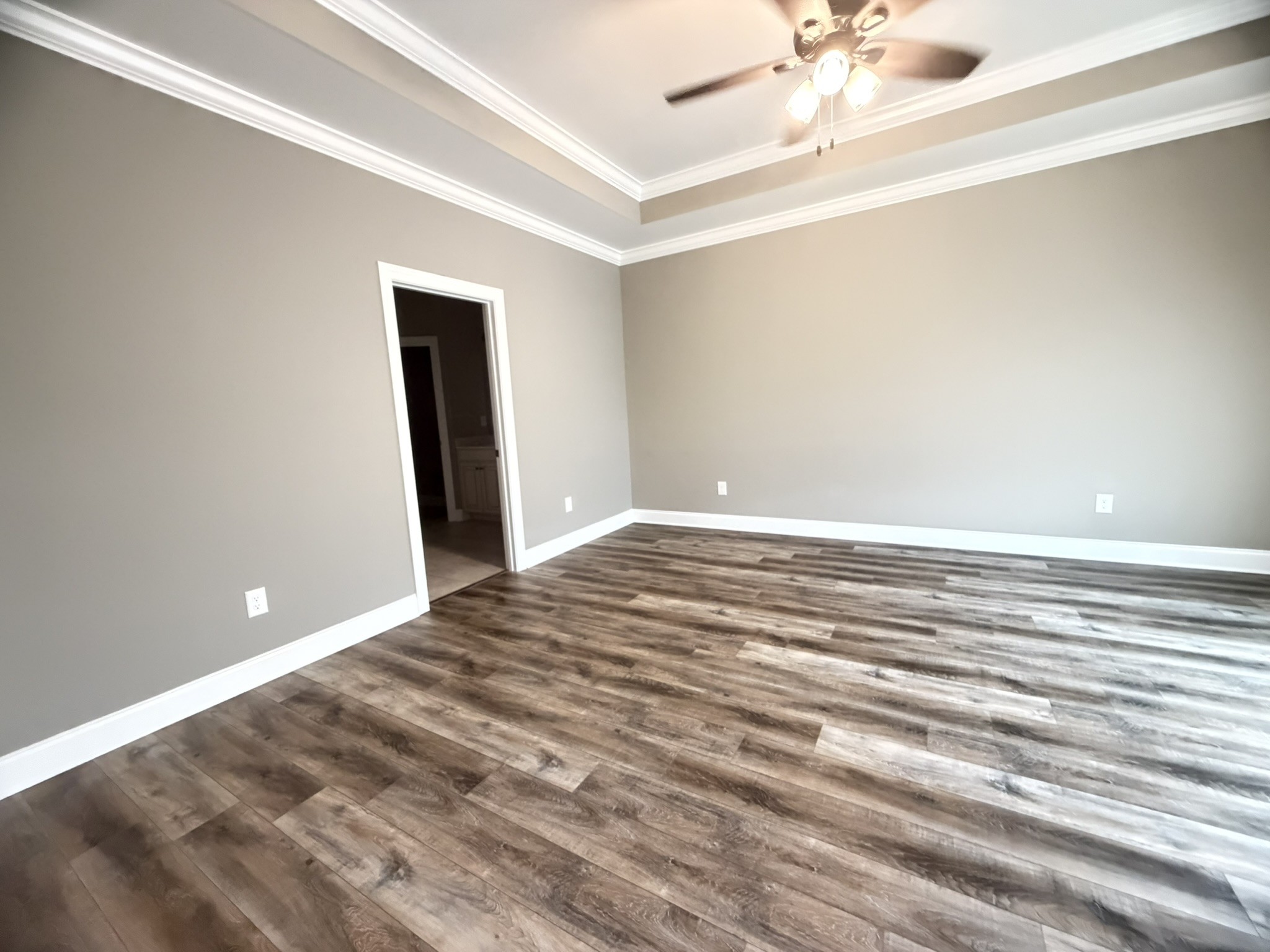 389 Colonial Dr