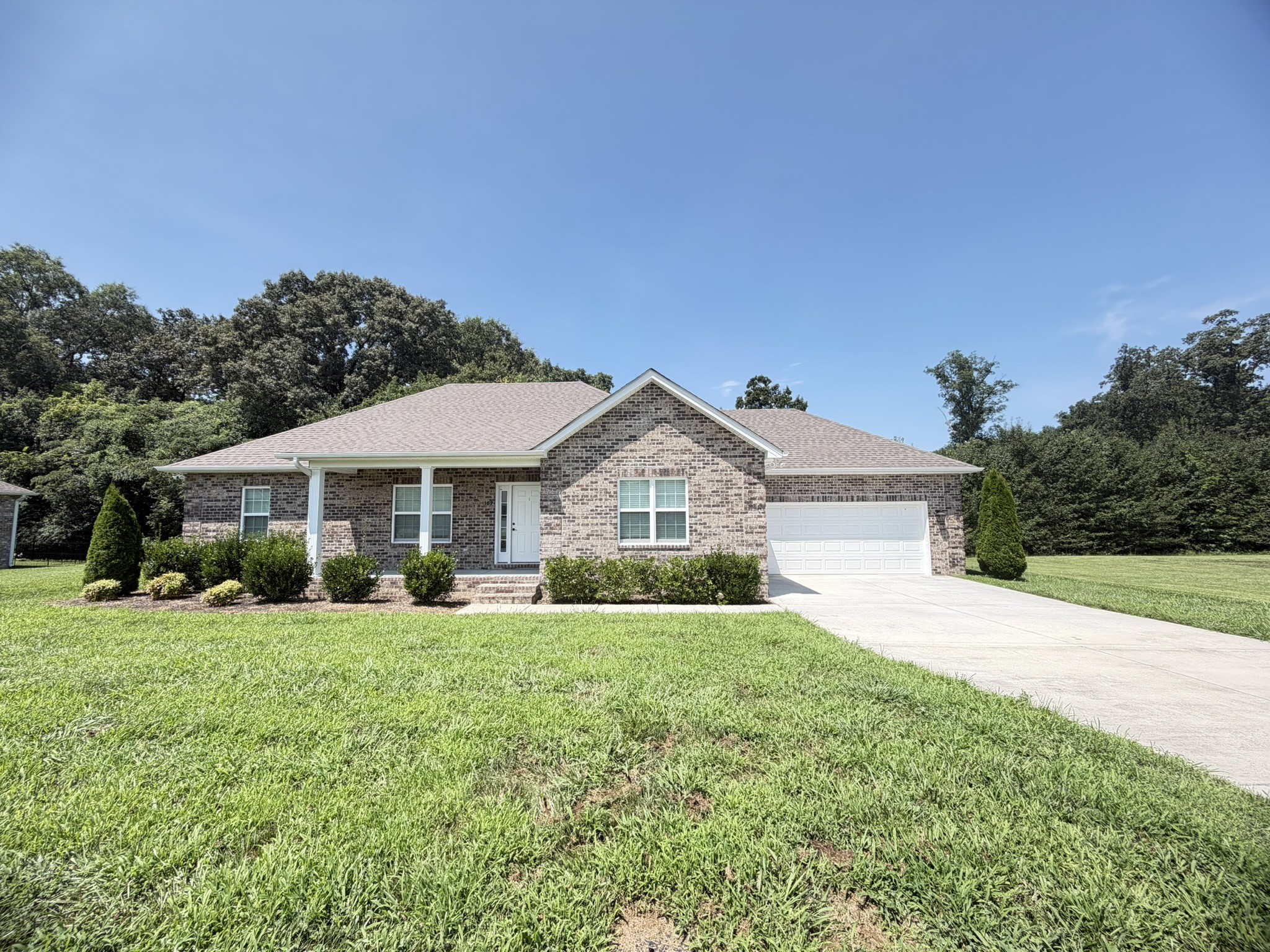389 Colonial Dr