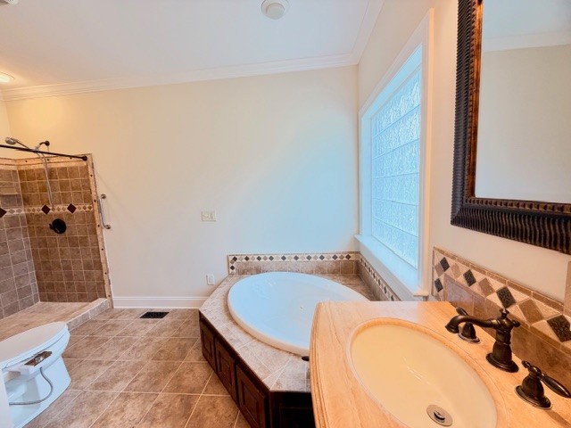 29 Rebecca Ln, E