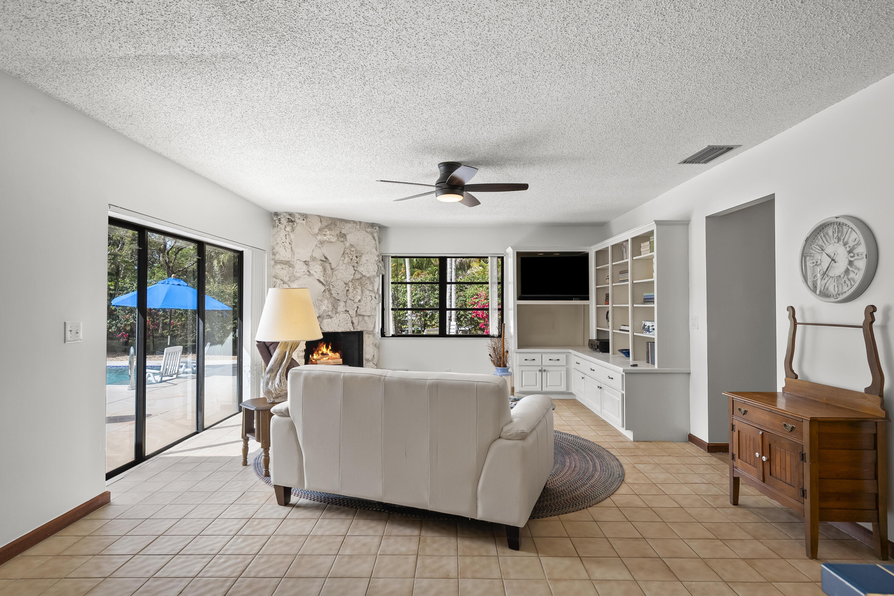 18815 S Golden Hawk Trail