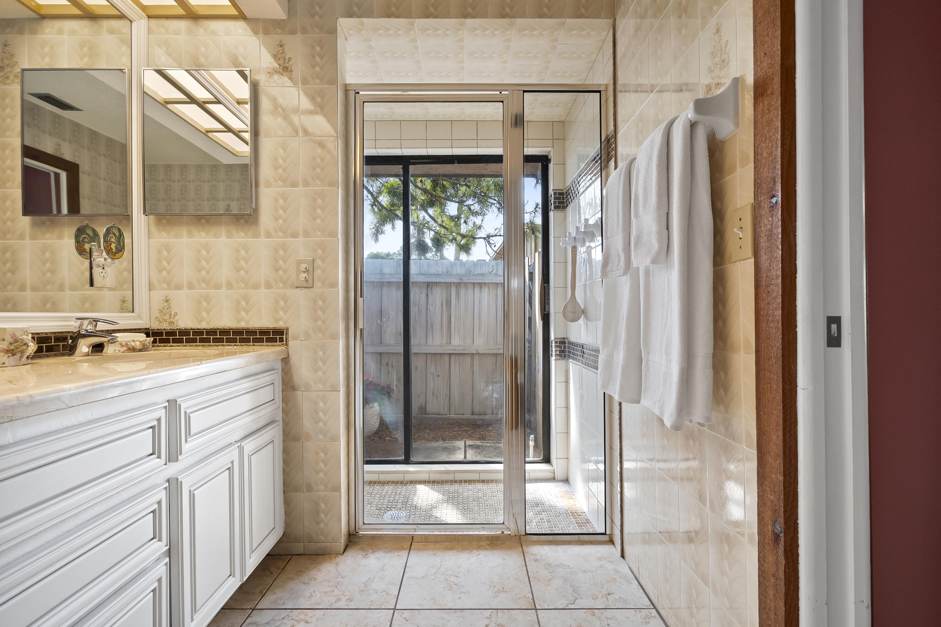 18815 S Golden Hawk Trail