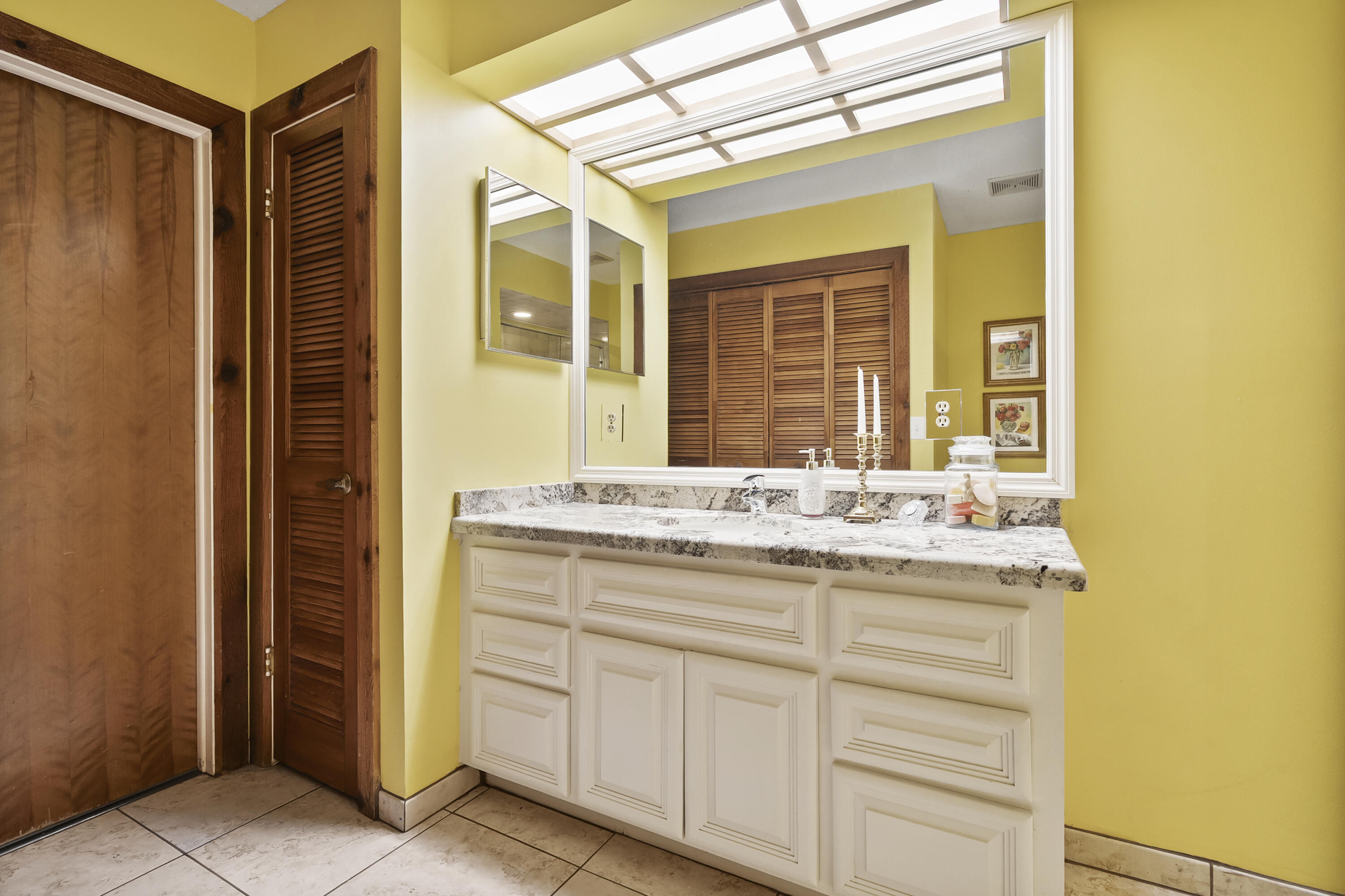 18815 S Golden Hawk Trail