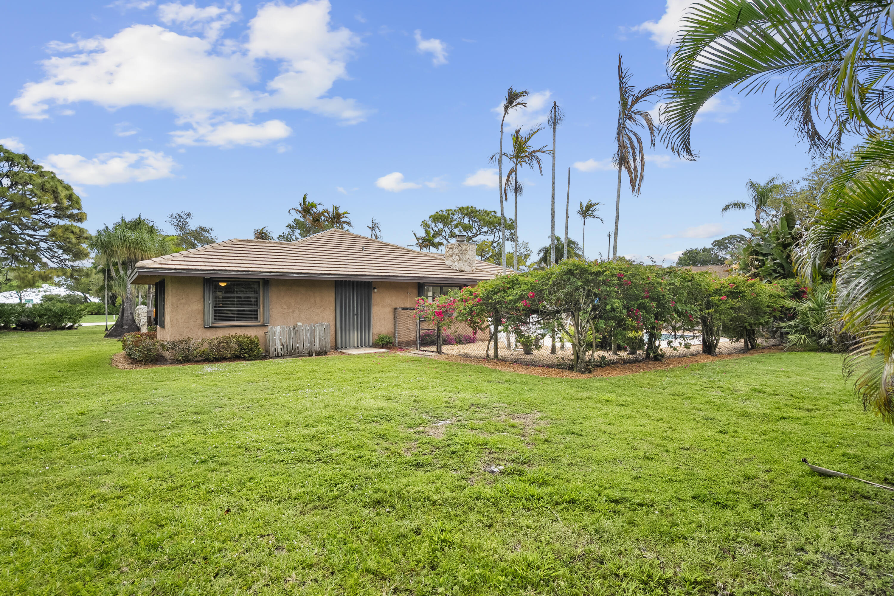 18815 S Golden Hawk Trail