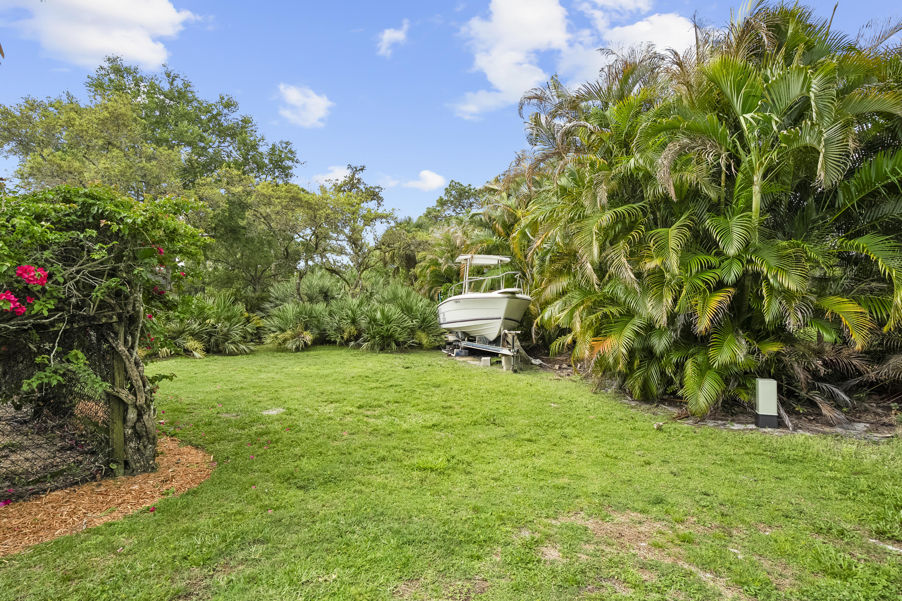 18815 S Golden Hawk Trail