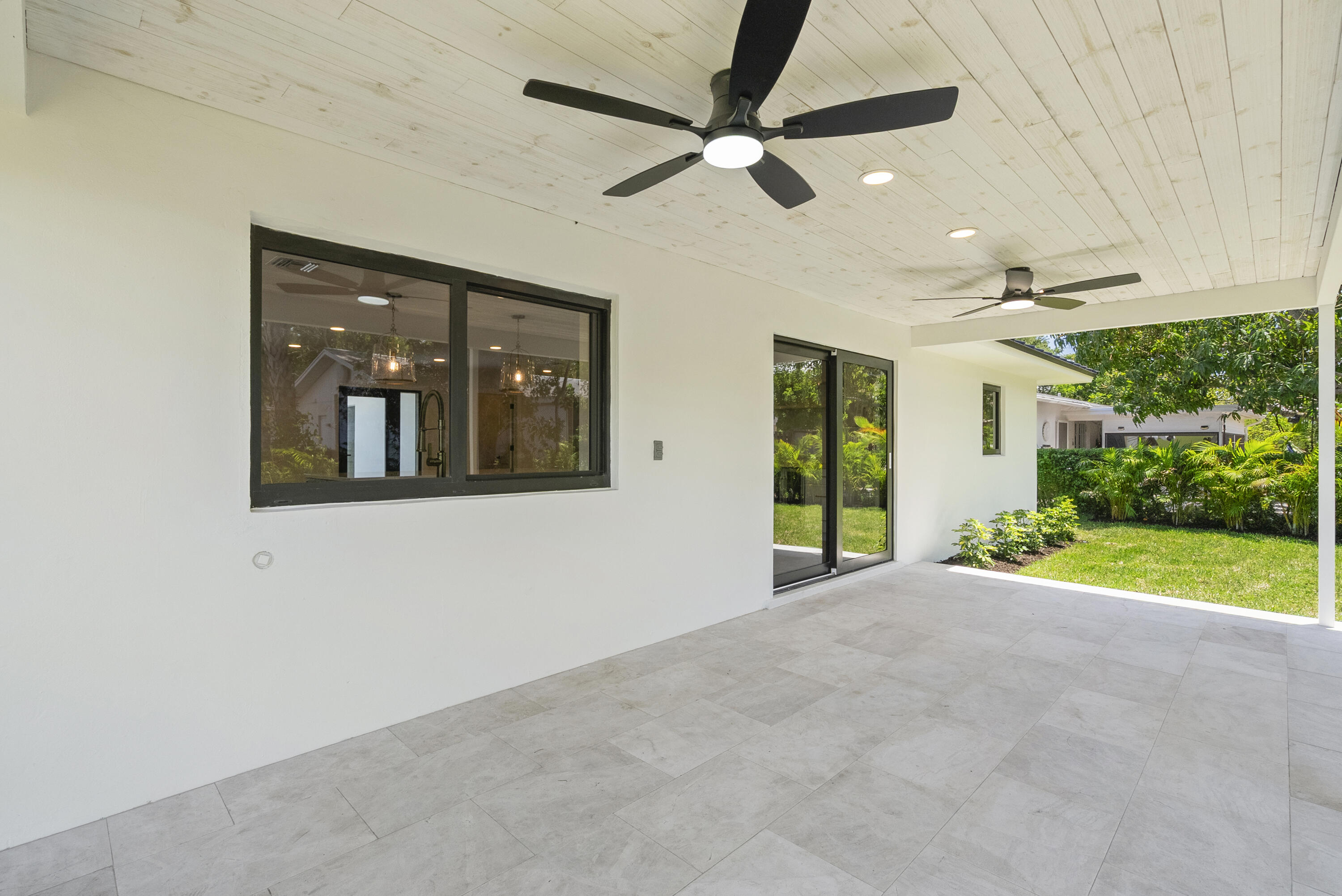 128 W Norfolk Road