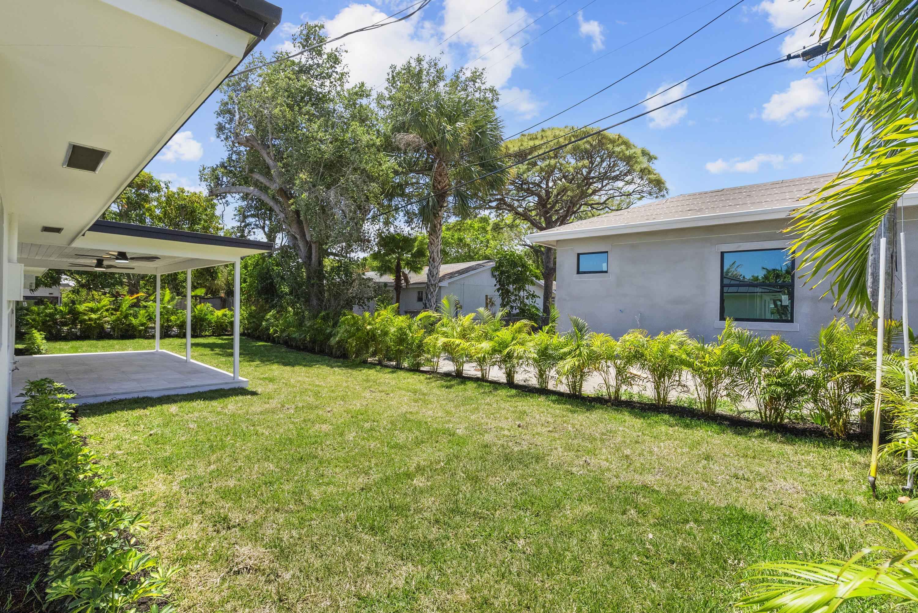 128 W Norfolk Road