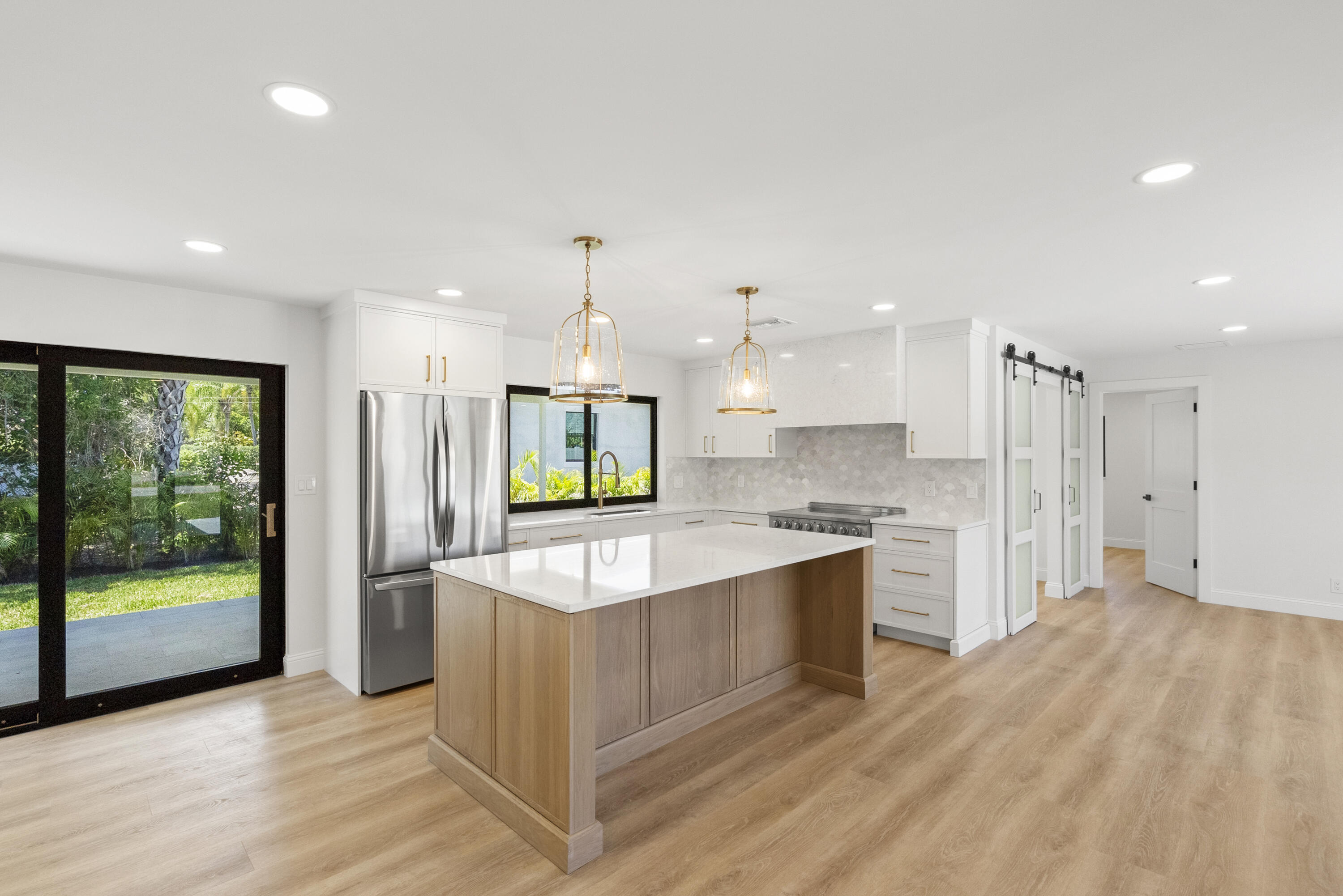 128 W Norfolk Road