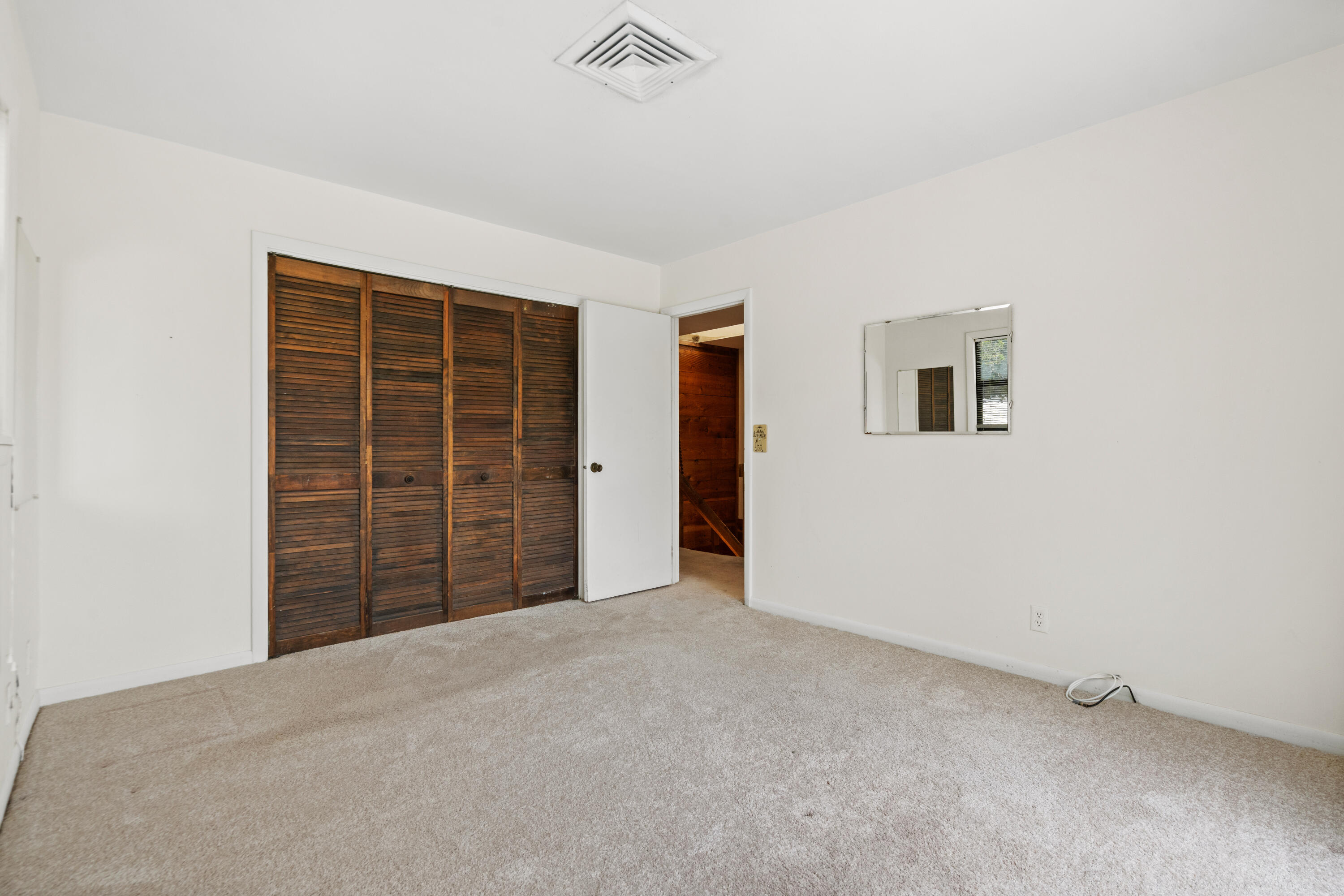 6035 N 180th St Street N