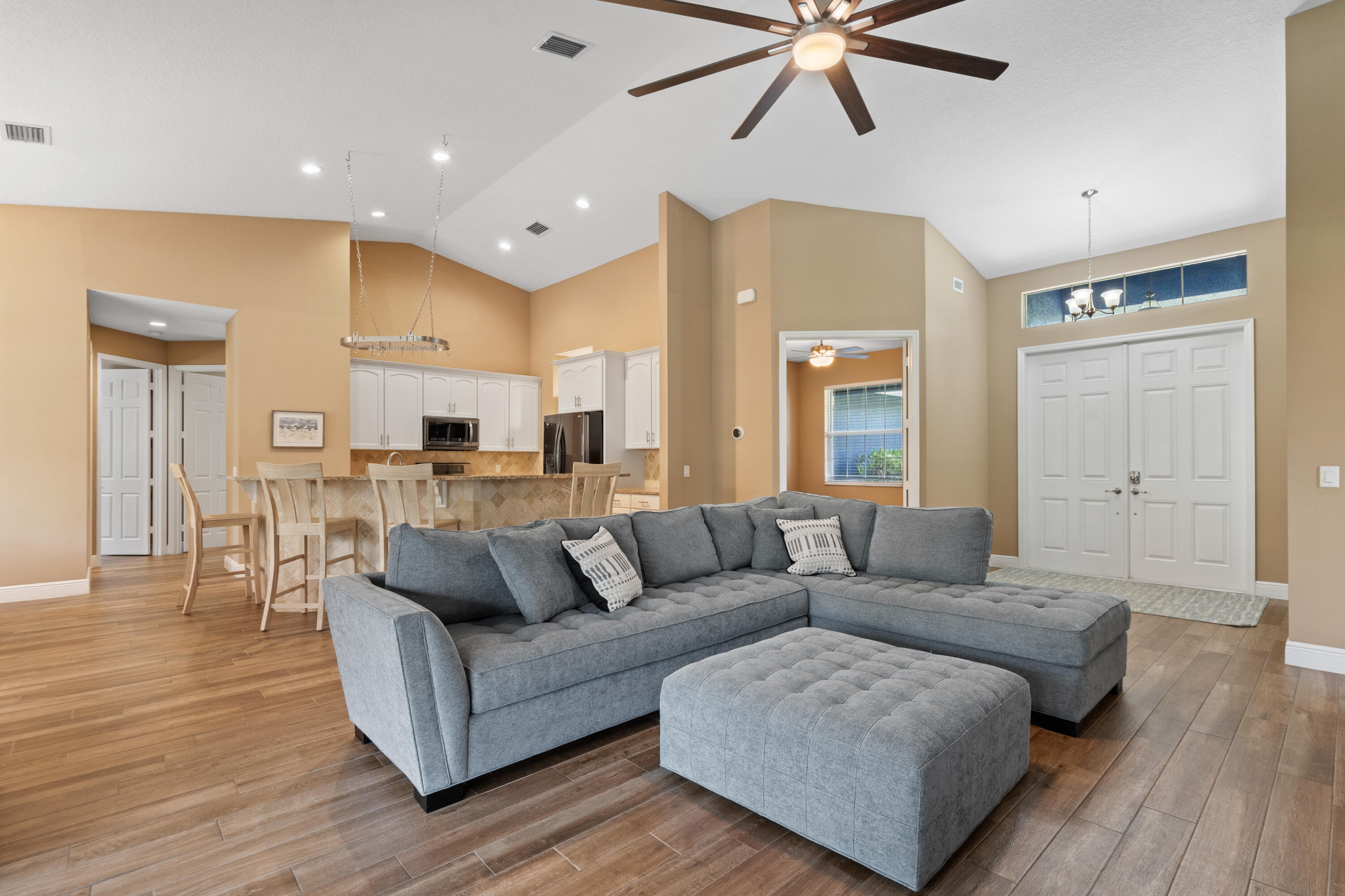 11354 Sandy Run, Farms