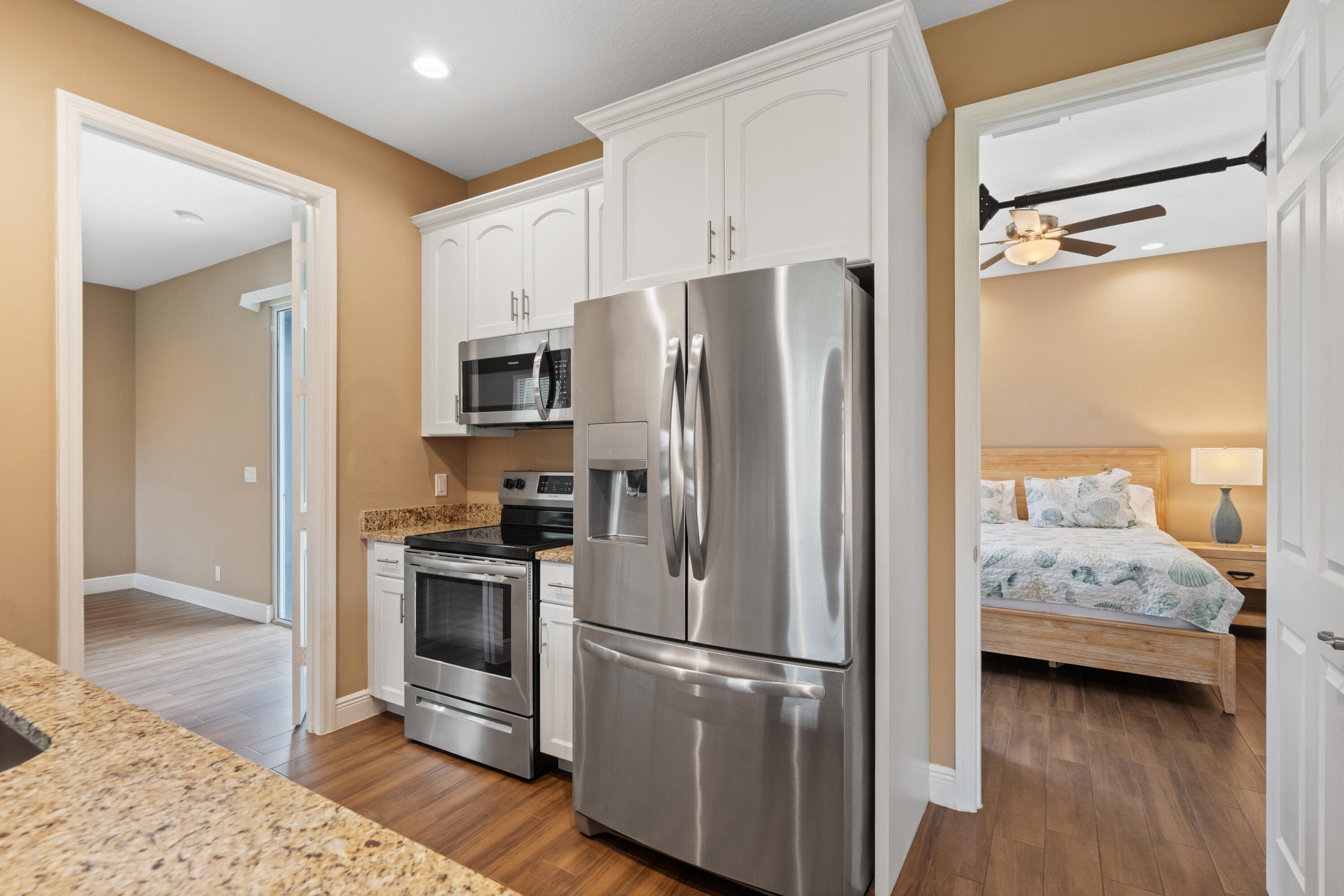 11354 Sandy Run, Farms