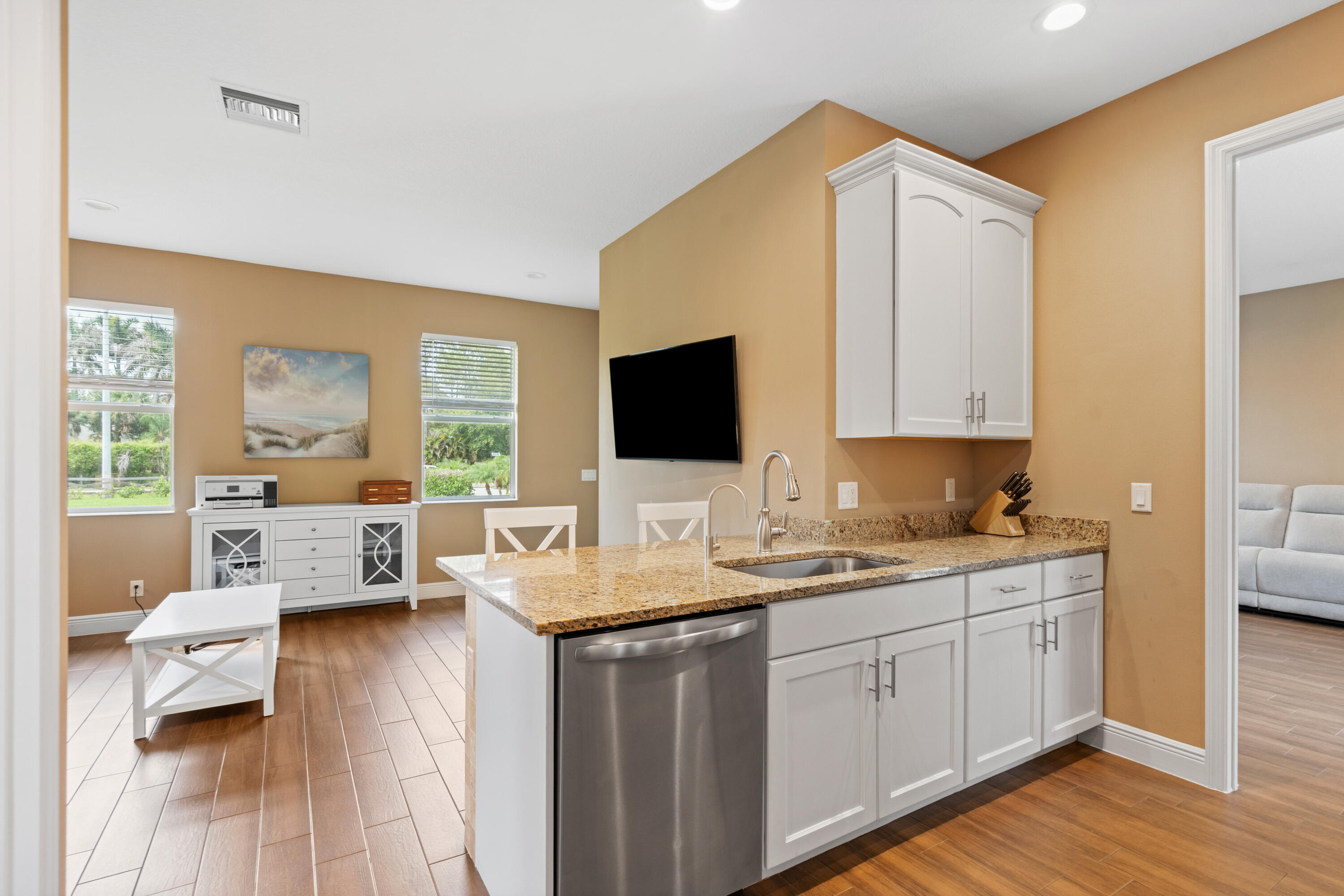 11354 Sandy Run, Farms