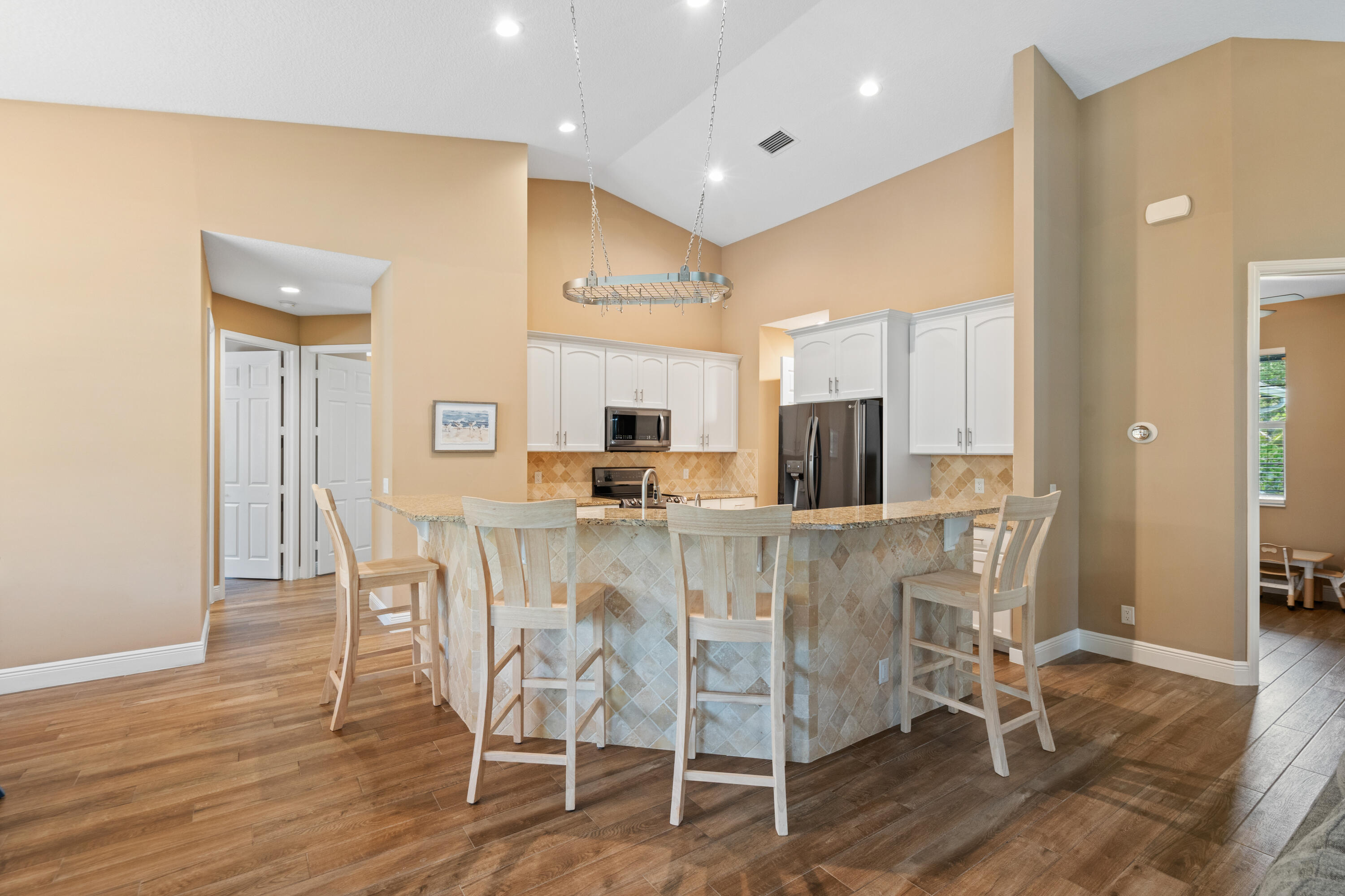 11354 Sandy Run, Farms