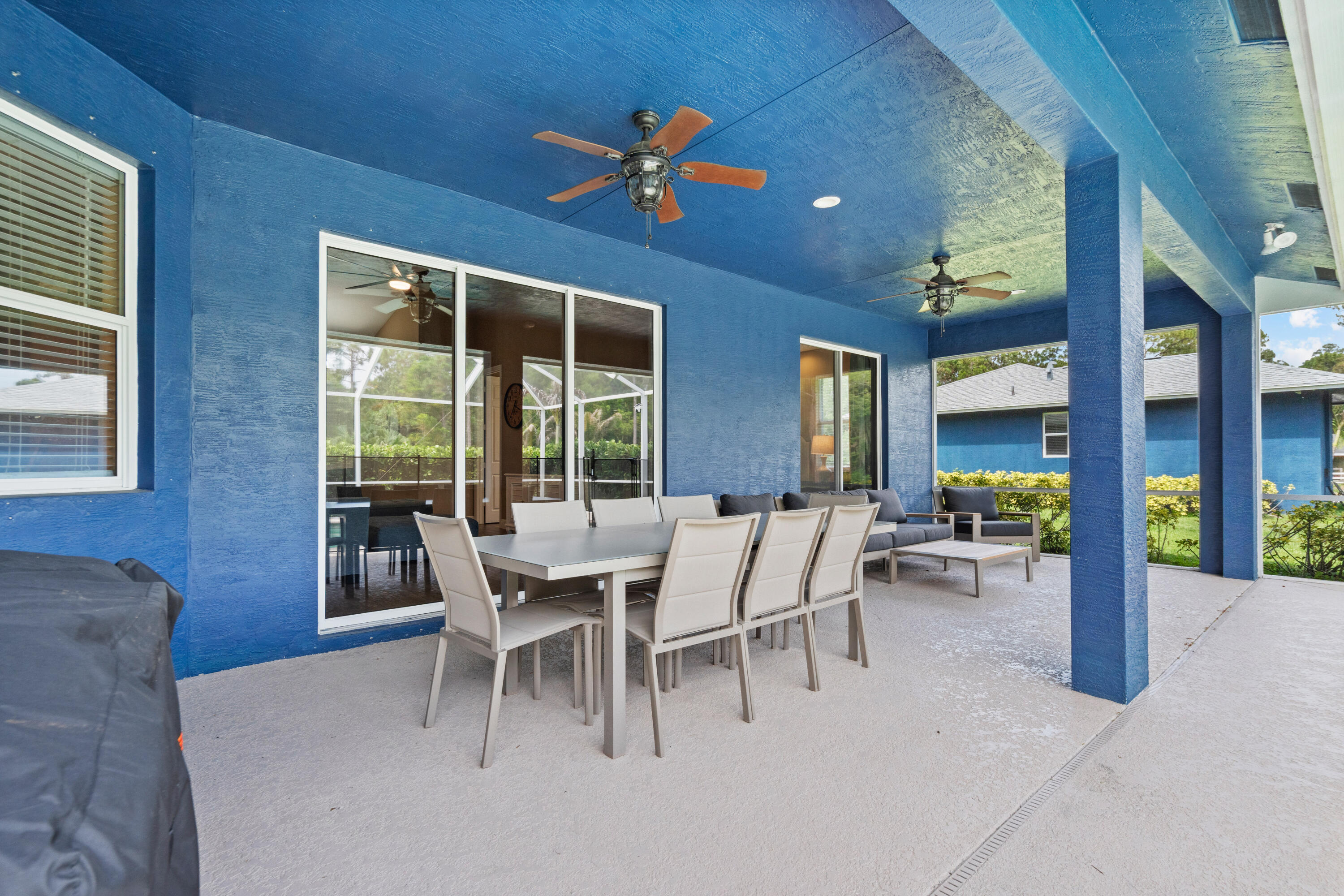 11354 Sandy Run, Farms