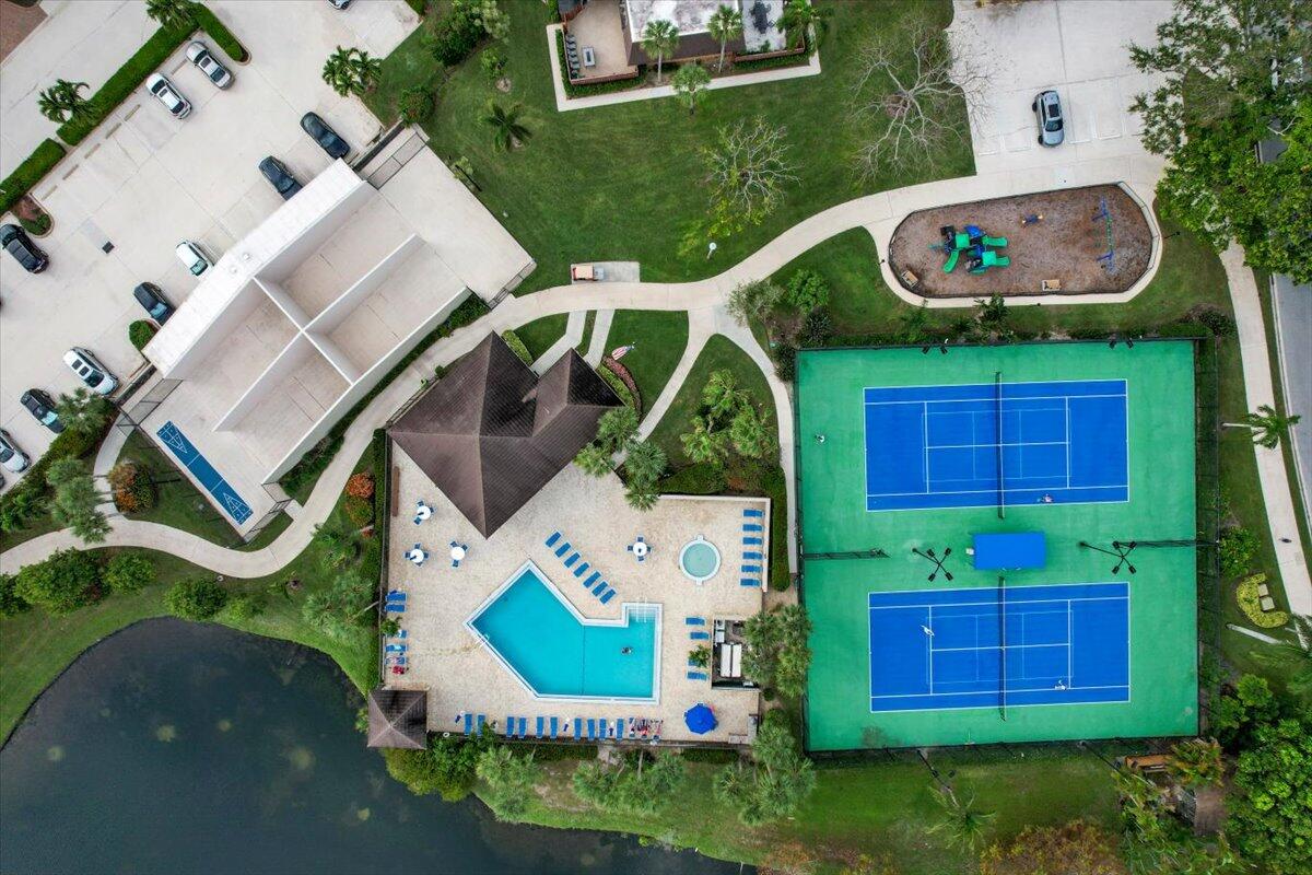 2029 20th Court