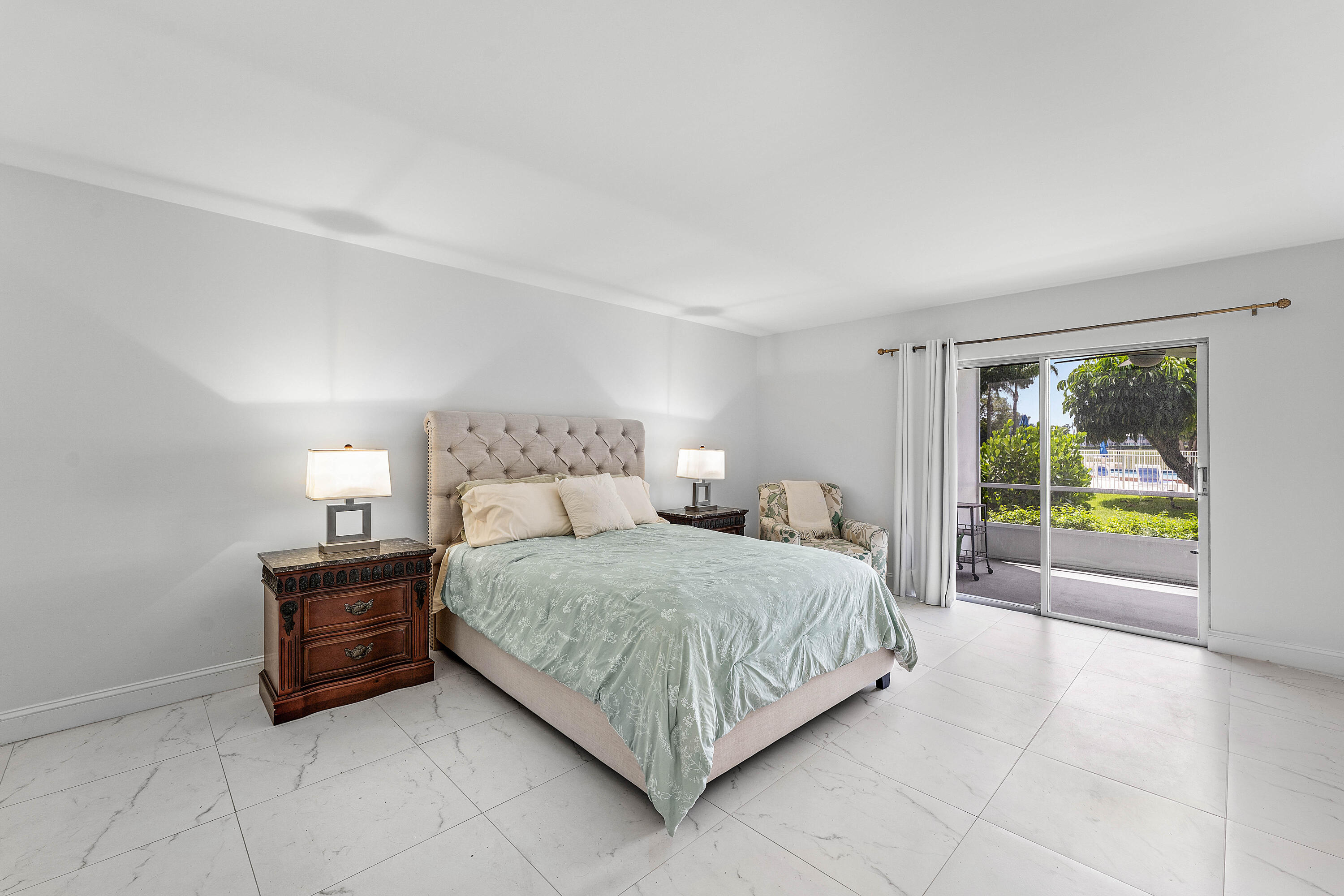 250 JOHN F KENNEDY Drive 107