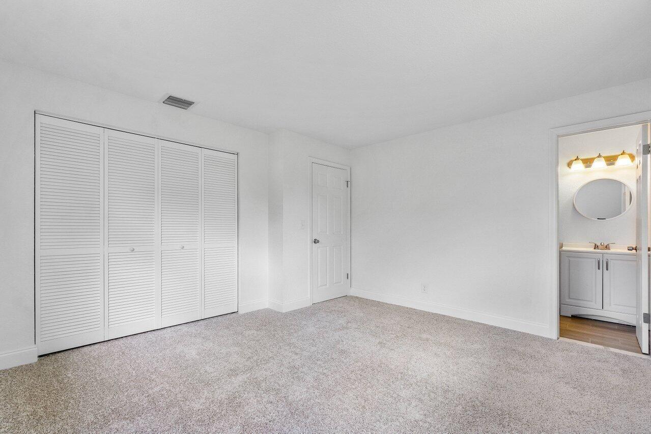 4360 Crestdale Street