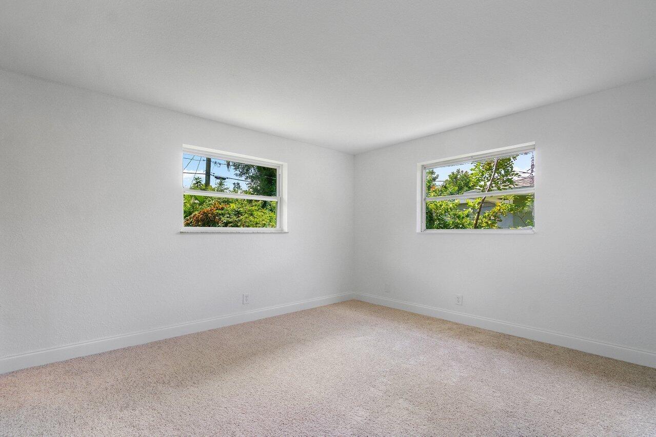 4360 Crestdale Street