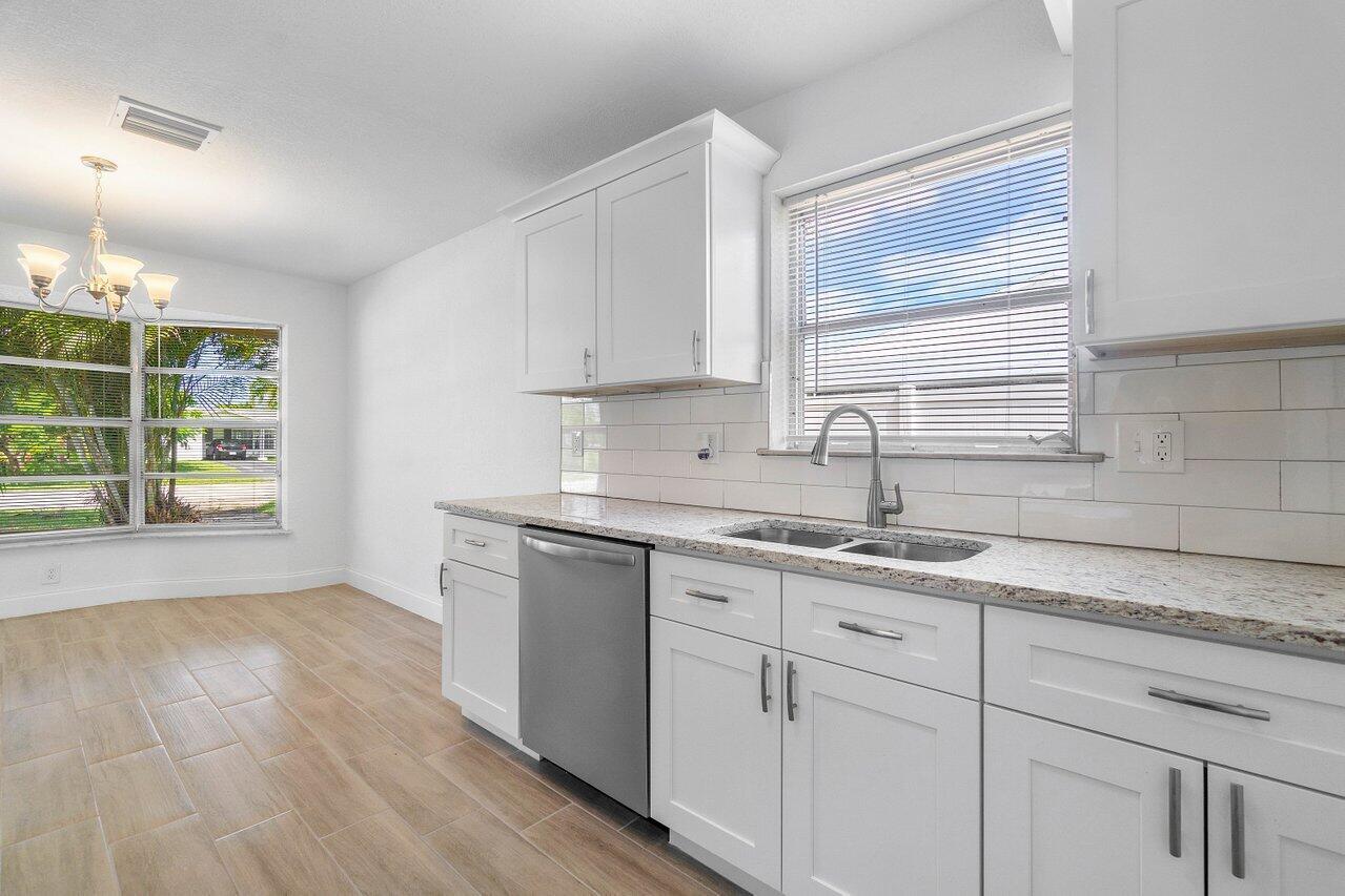 4360 Crestdale Street