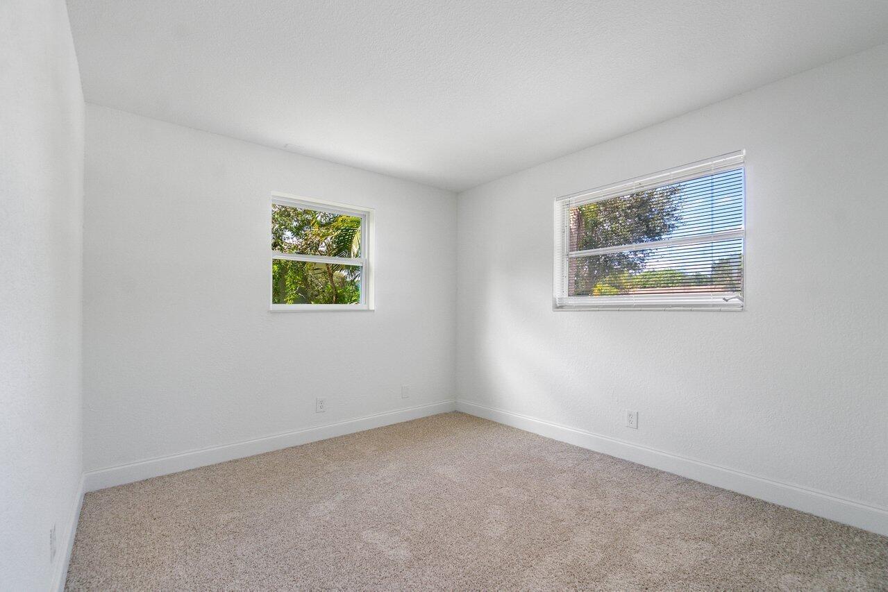 4360 Crestdale Street