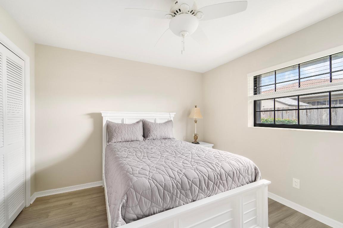 11942 Hemlock Street