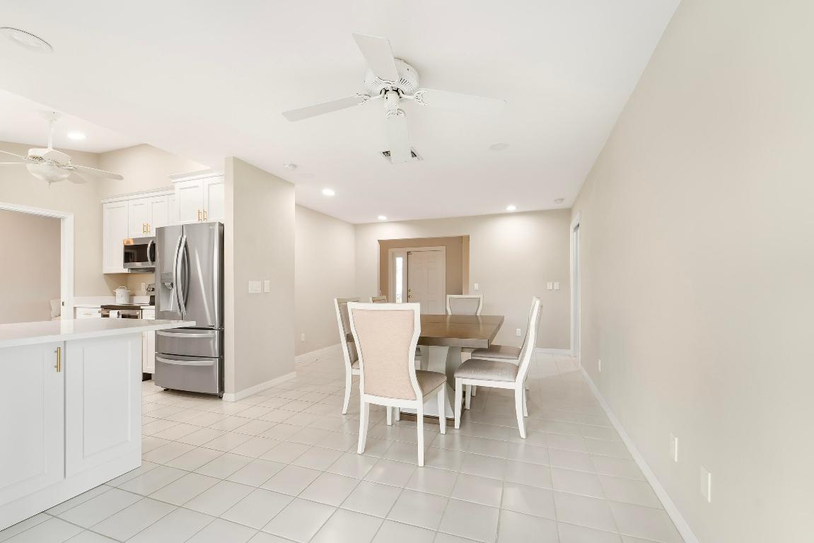 11942 Hemlock Street