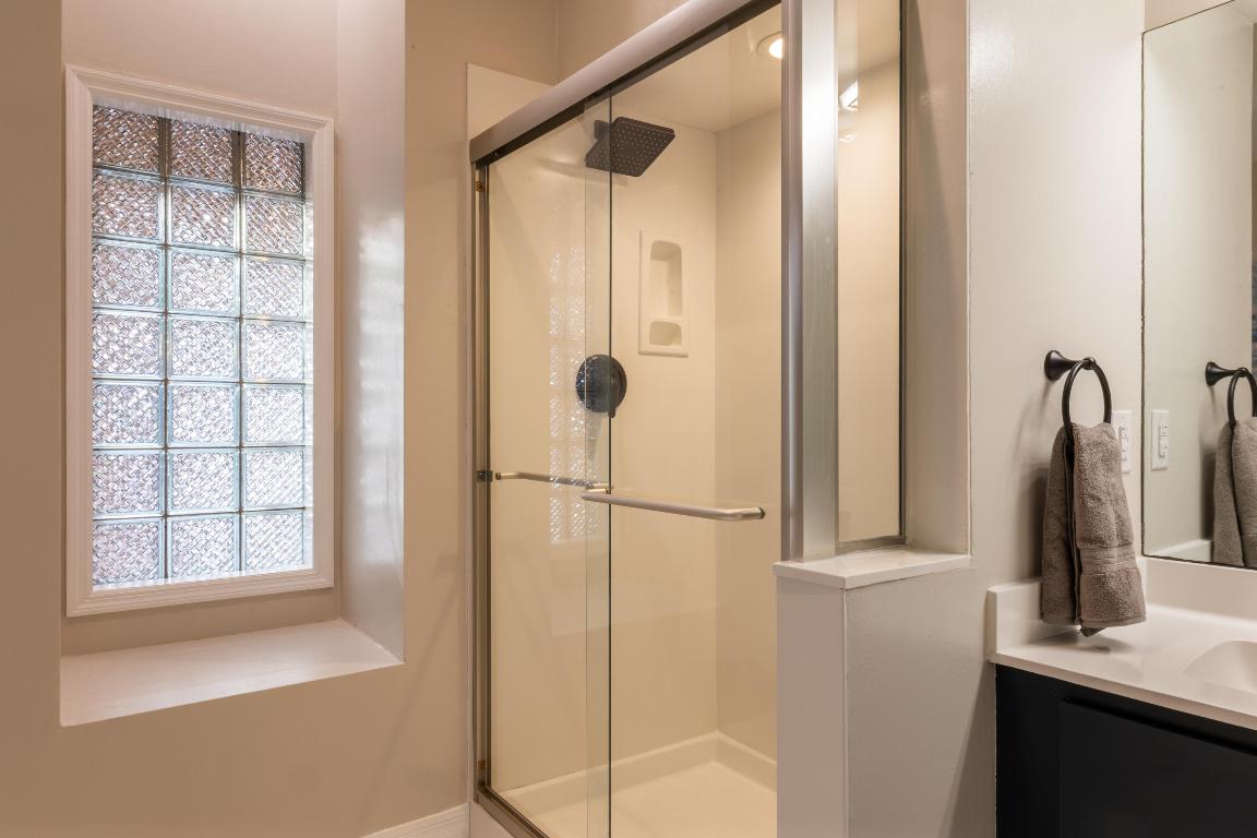 2789 SW Mariposa Circle