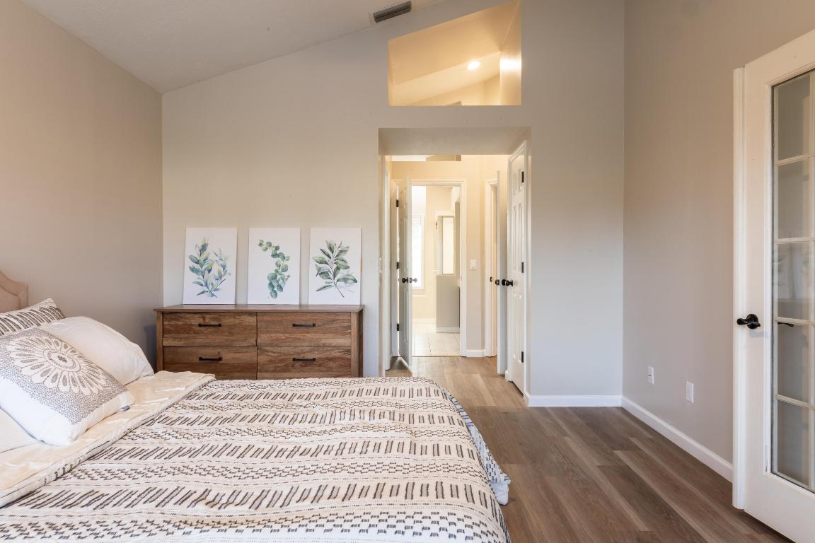 2789 SW Mariposa Circle