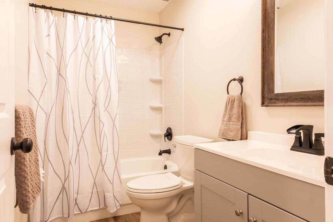 2789 SW Mariposa Circle