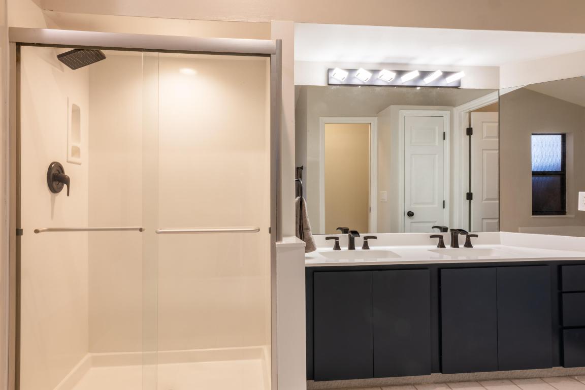 2789 SW Mariposa Circle