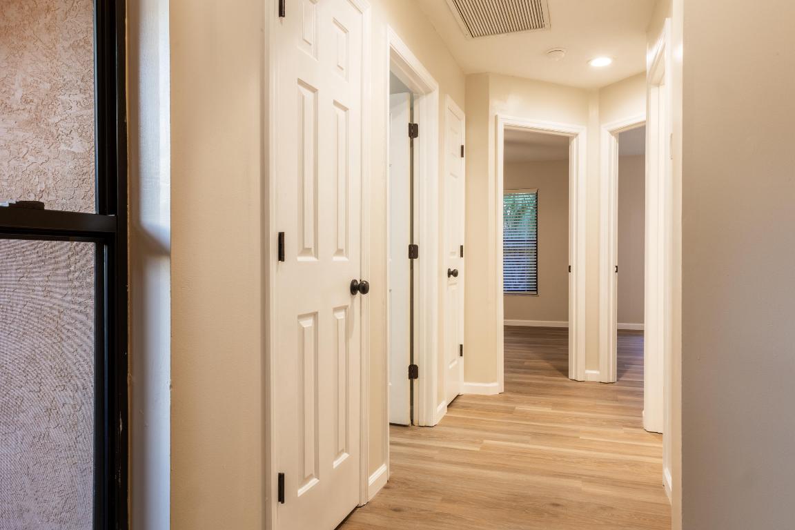 2789 SW Mariposa Circle