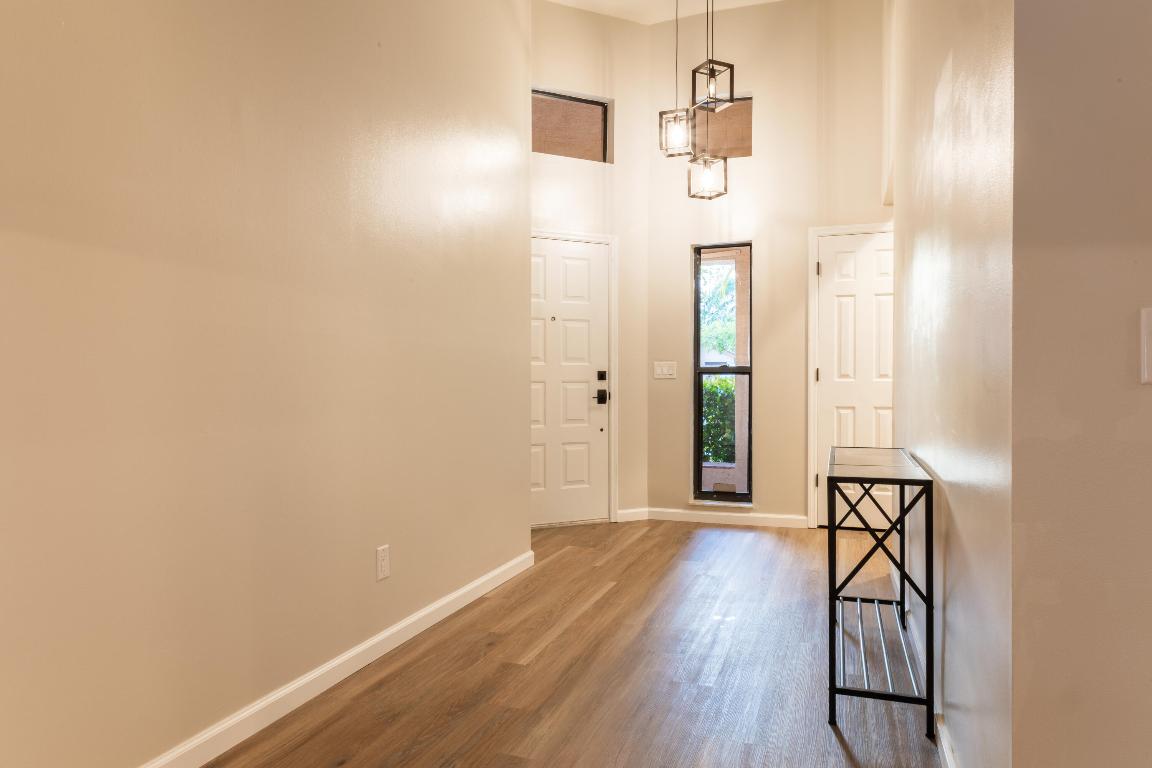 2789 SW Mariposa Circle