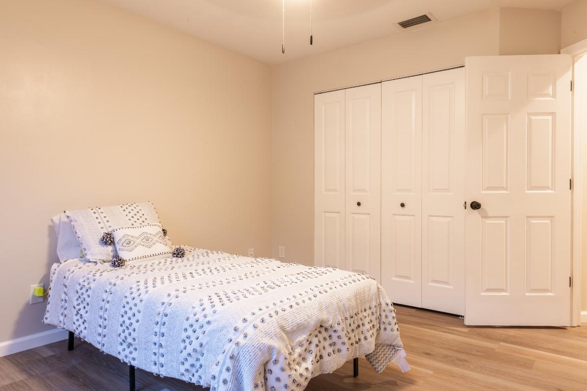 2789 SW Mariposa Circle